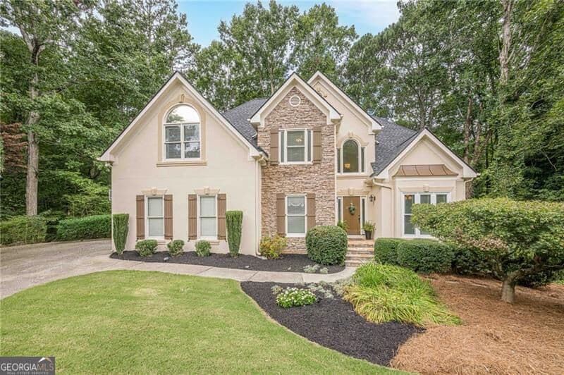 4 bedroom, 2.5 bathroom, 3,382 sq ft single family residence for sale at 3345 Cherry Oak Lane, Cumming, GA 30041 — photo 2