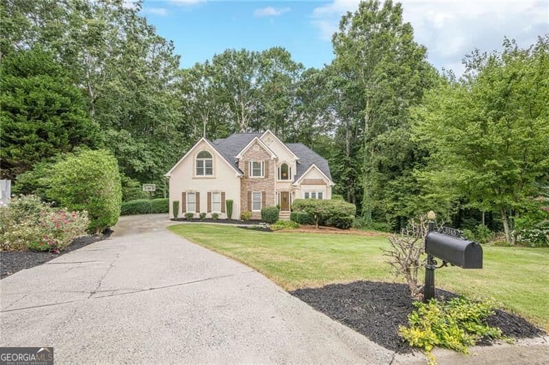 4 bedroom, 2.5 bathroom, 3,382 sq ft single family residence for sale at 3345 Cherry Oak Lane, Cumming, GA 30041 — photo 8