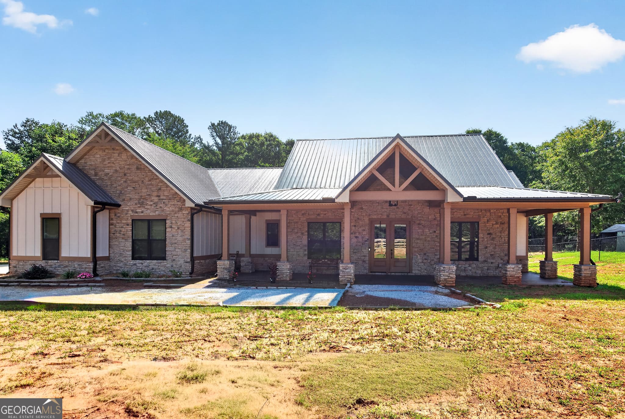 3 bedroom, 2 bathroom, 2,454 sq ft single family residence for sale at 289 Maple Drive, Williamson, GA 30292 — photo 10