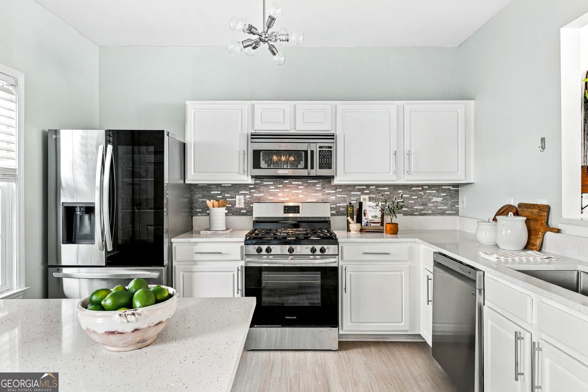 3 bedroom, 2.5 bathroom, 1,370 sq ft townhouse for sale at 1170 Kilmington Court, Alpharetta, GA 30009 — photo 7