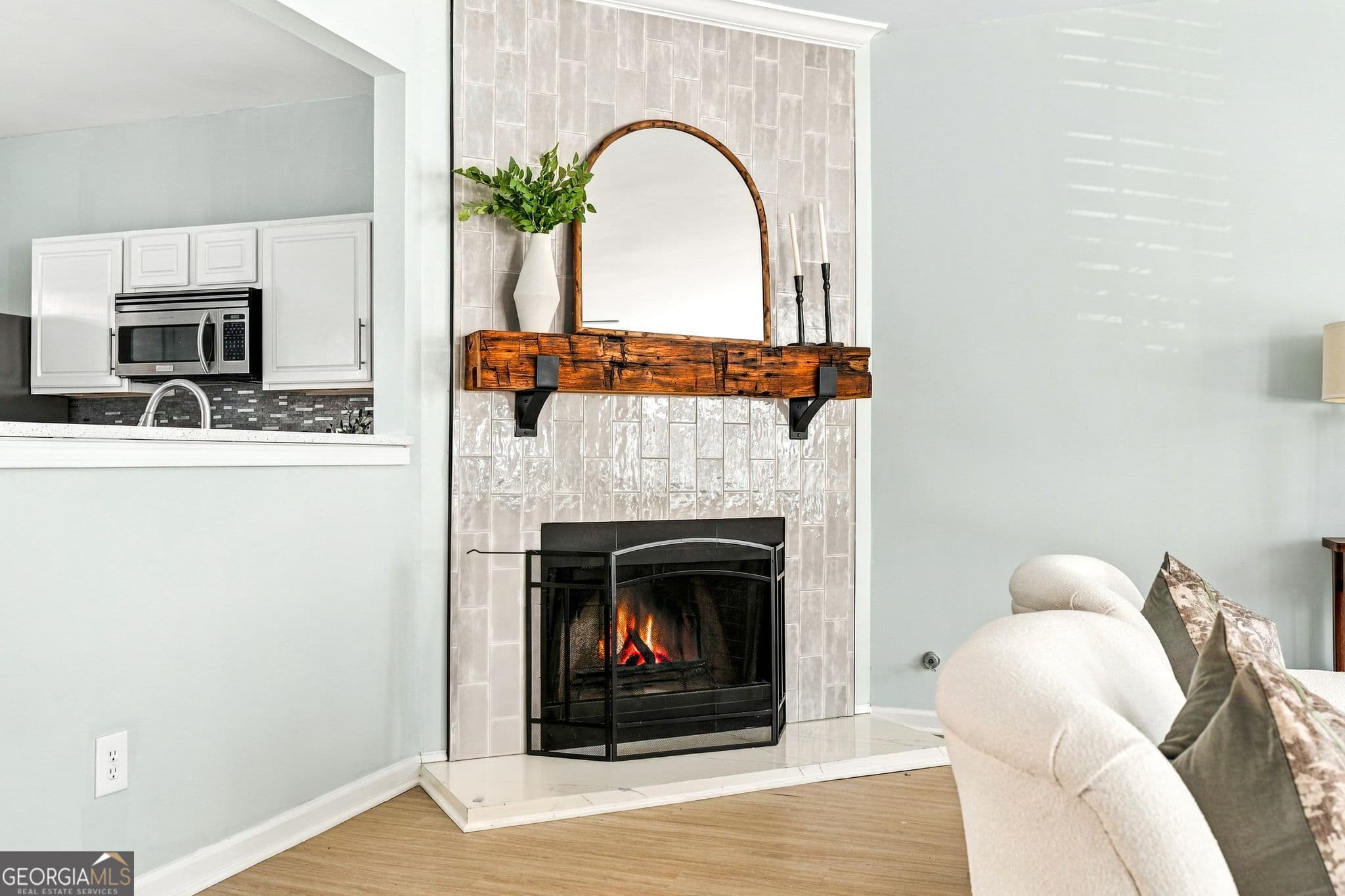 3 bedroom, 2.5 bathroom, 1,370 sq ft townhouse for sale at 1170 Kilmington Court, Alpharetta, GA 30009 — photo 5