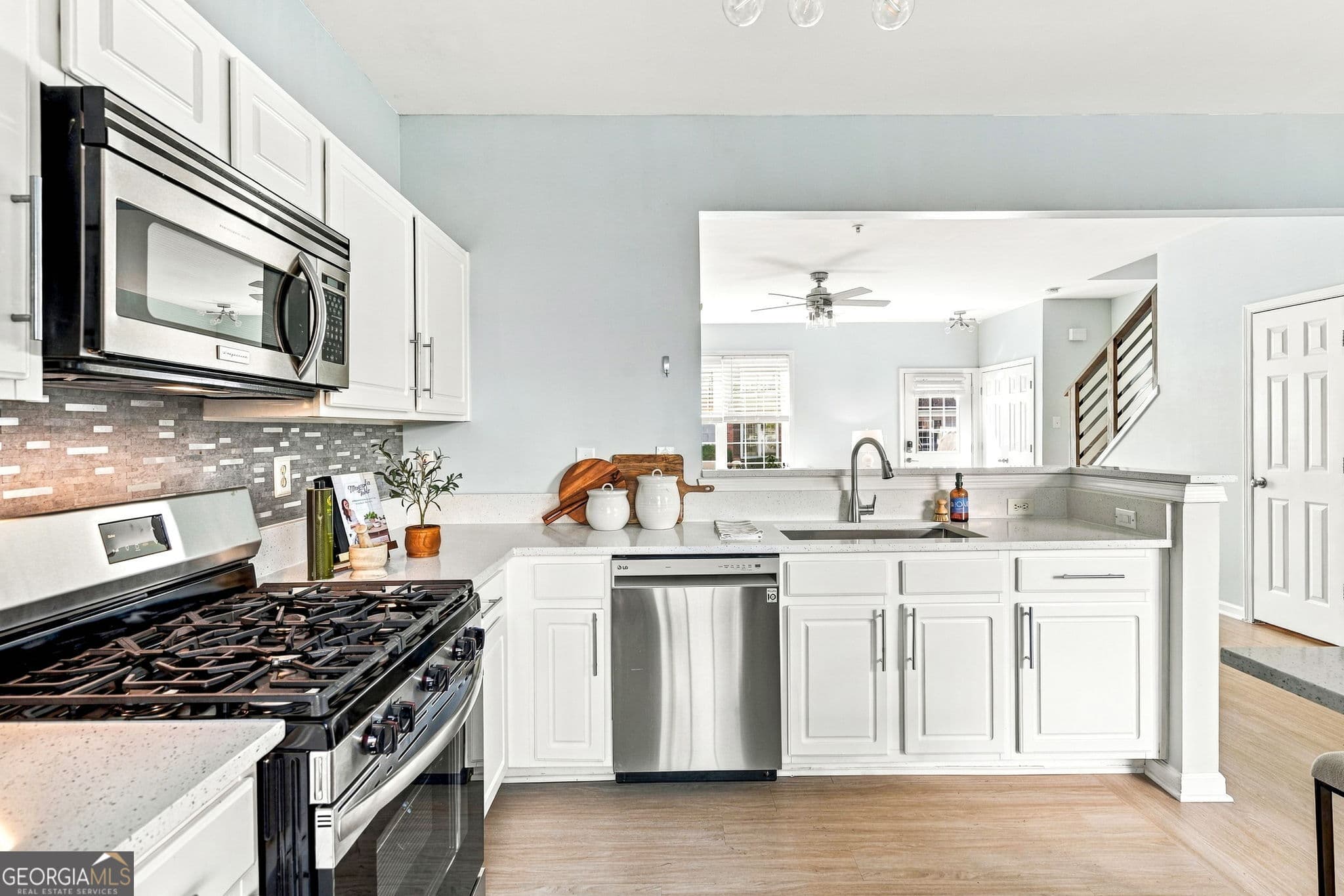 3 bedroom, 2.5 bathroom, 1,370 sq ft townhouse for sale at 1170 Kilmington Court, Alpharetta, GA 30009 — photo 8