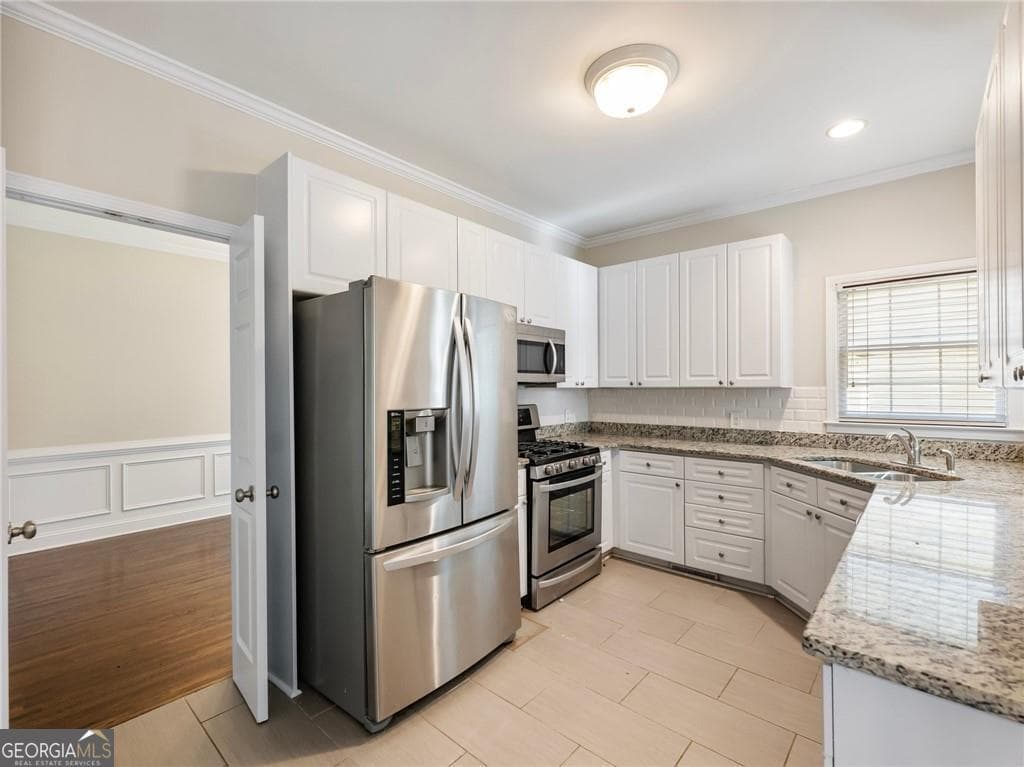3 bedroom, 2.5 bathroom, 1,707 sq ft single family residence for sale at 2348 Logan Circle, Brookhaven, GA 30319 — photo 5
