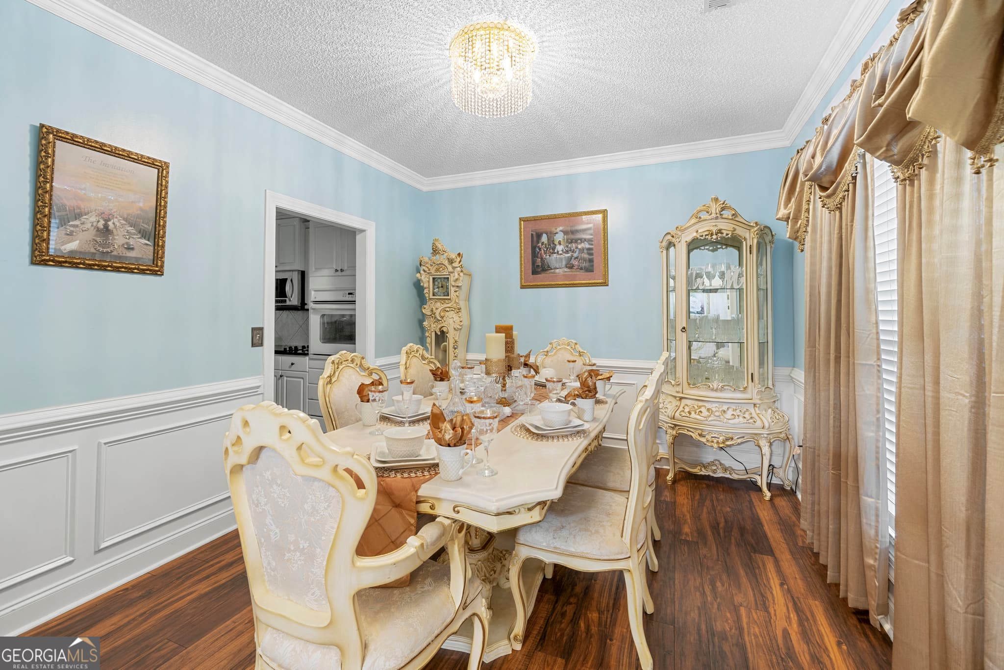 5 bedroom, 3 bathroom, 2,829 sq ft single family residence for sale at 2104 Crest Wood Drive, Conyers, GA 30094 — photo 5