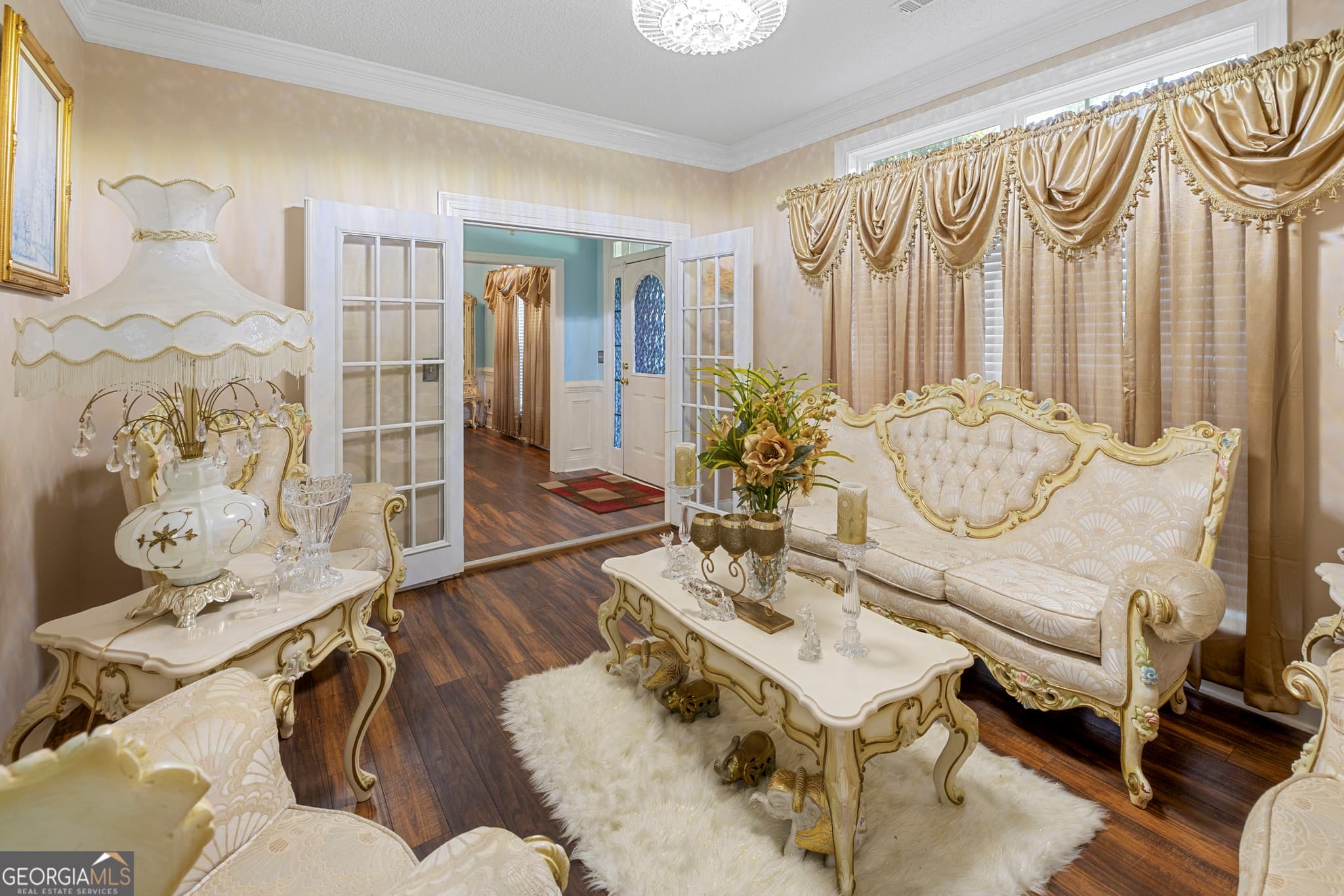 5 bedroom, 3 bathroom, 2,829 sq ft single family residence for sale at 2104 Crest Wood Drive, Conyers, GA 30094 — photo 4