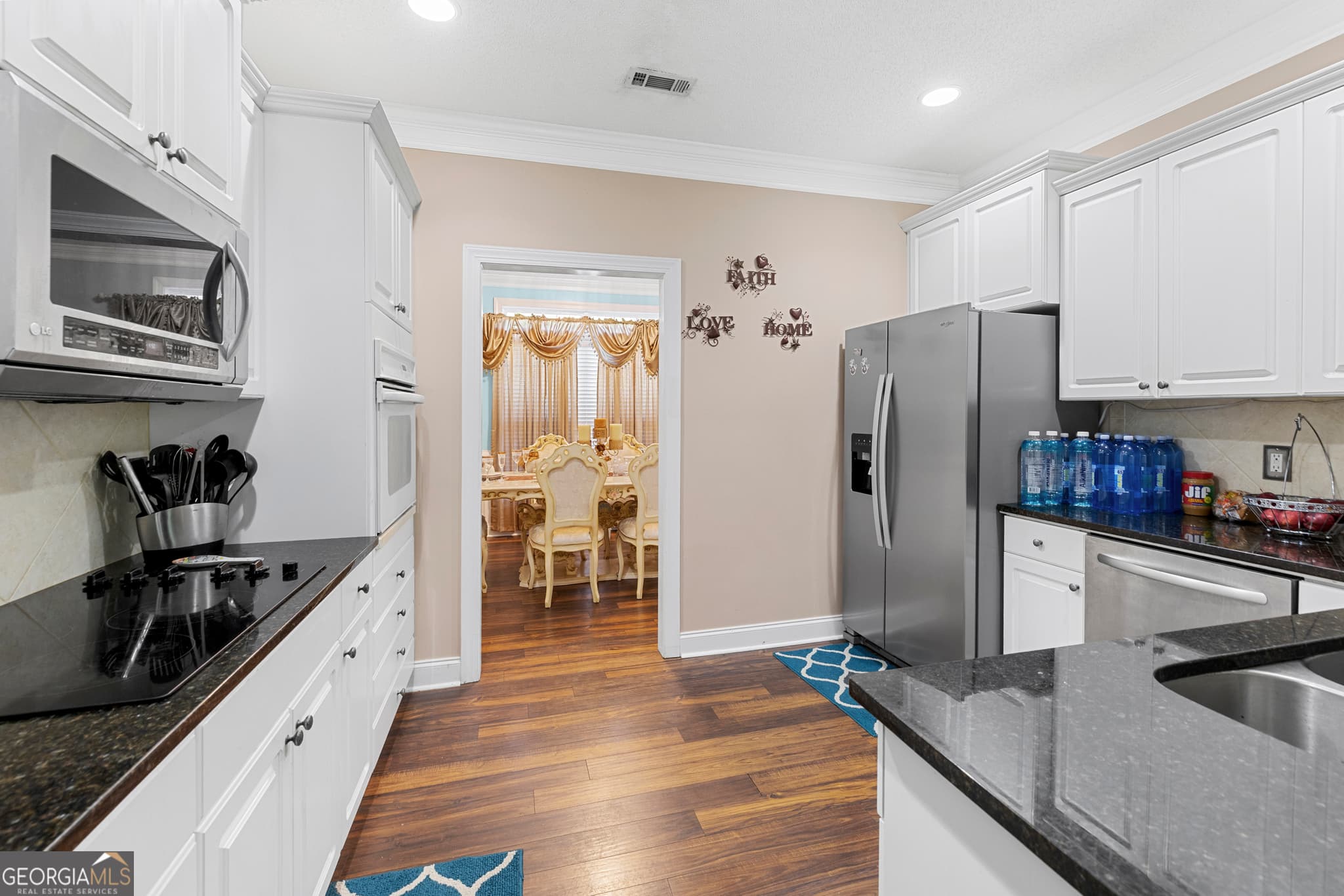 5 bedroom, 3 bathroom, 2,829 sq ft single family residence for sale at 2104 Crest Wood Drive, Conyers, GA 30094 — photo 8