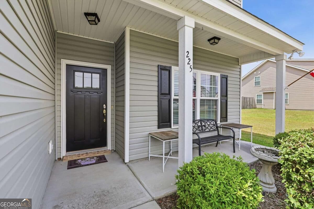 4 bedroom, 2.5 bathroom, 2,362 sq ft single family residence for sale at 225 Frank Edwards Road, Ellabell, GA 31308 — photo 3