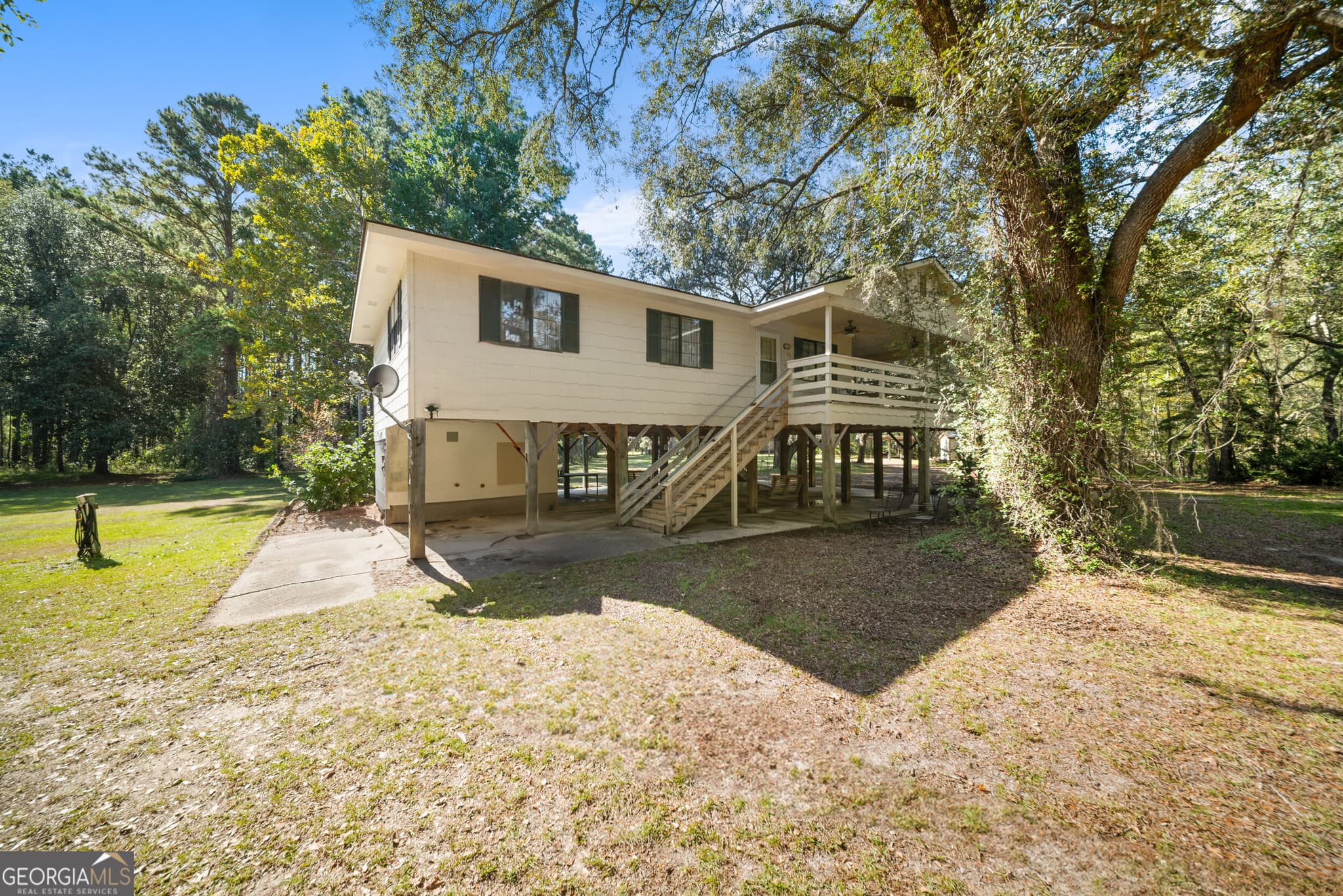3 bedroom, 2 bathroom, 1,002 sq ft single family residence for sale at 119 Lotts Creek Road, Claxton, GA 30417 — photo 6