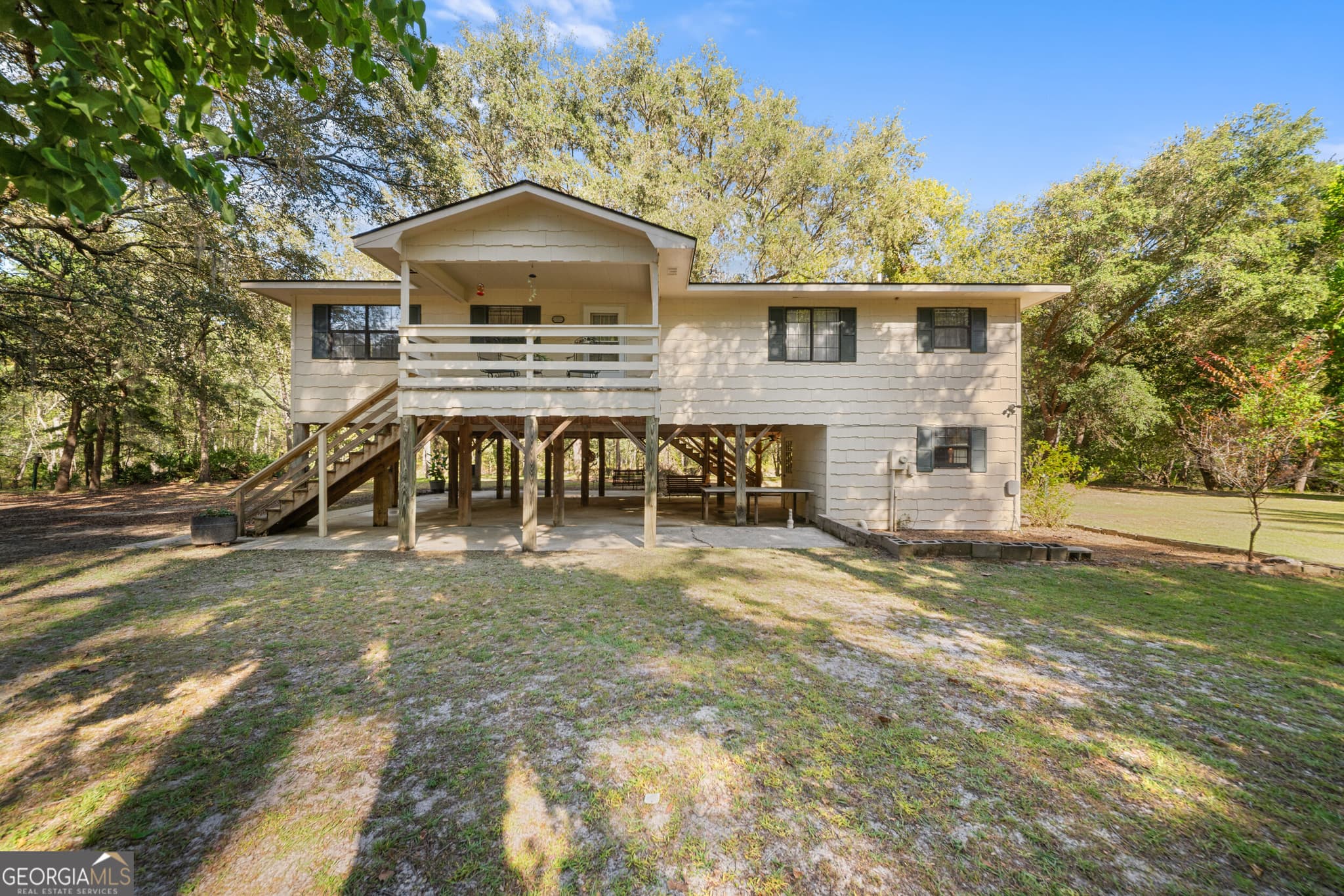 3 bedroom, 2 bathroom, 1,002 sq ft single family residence for sale at 119 Lotts Creek Road, Claxton, GA 30417