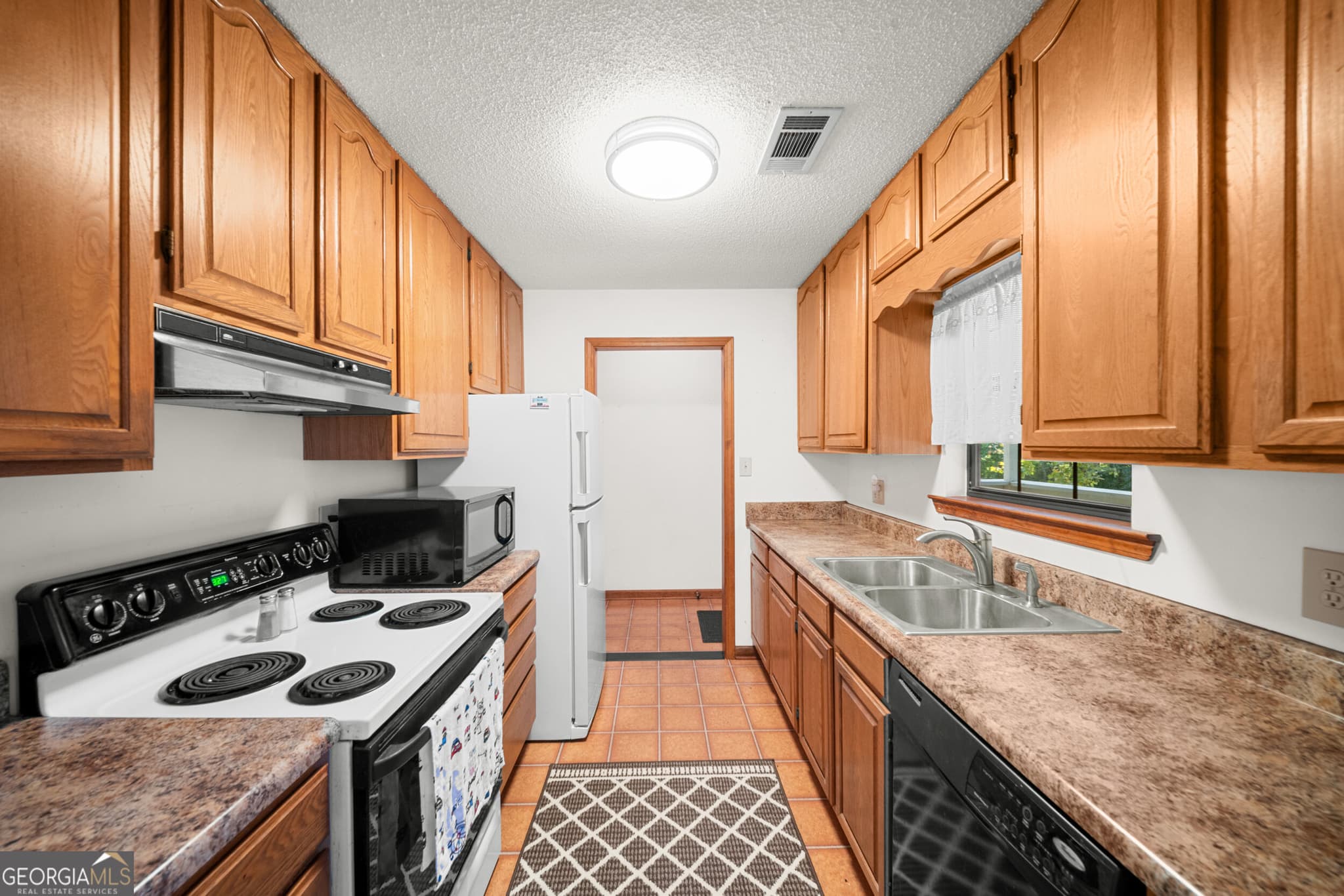 3 bedroom, 2 bathroom, 1,002 sq ft single family residence for sale at 119 Lotts Creek Road, Claxton, GA 30417 — photo 10