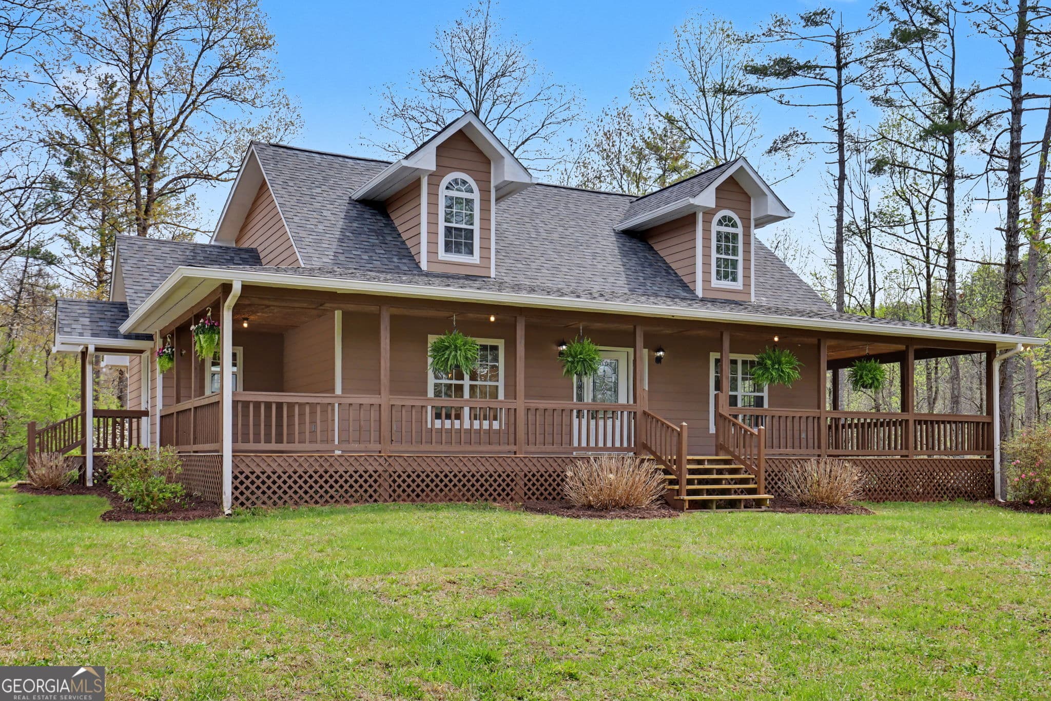 3 bedroom, 2.5 bathroom, 1,712 sq ft single family residence for sale at 7778 Warwoman Road, Clayton, GA 30525 — photo 7