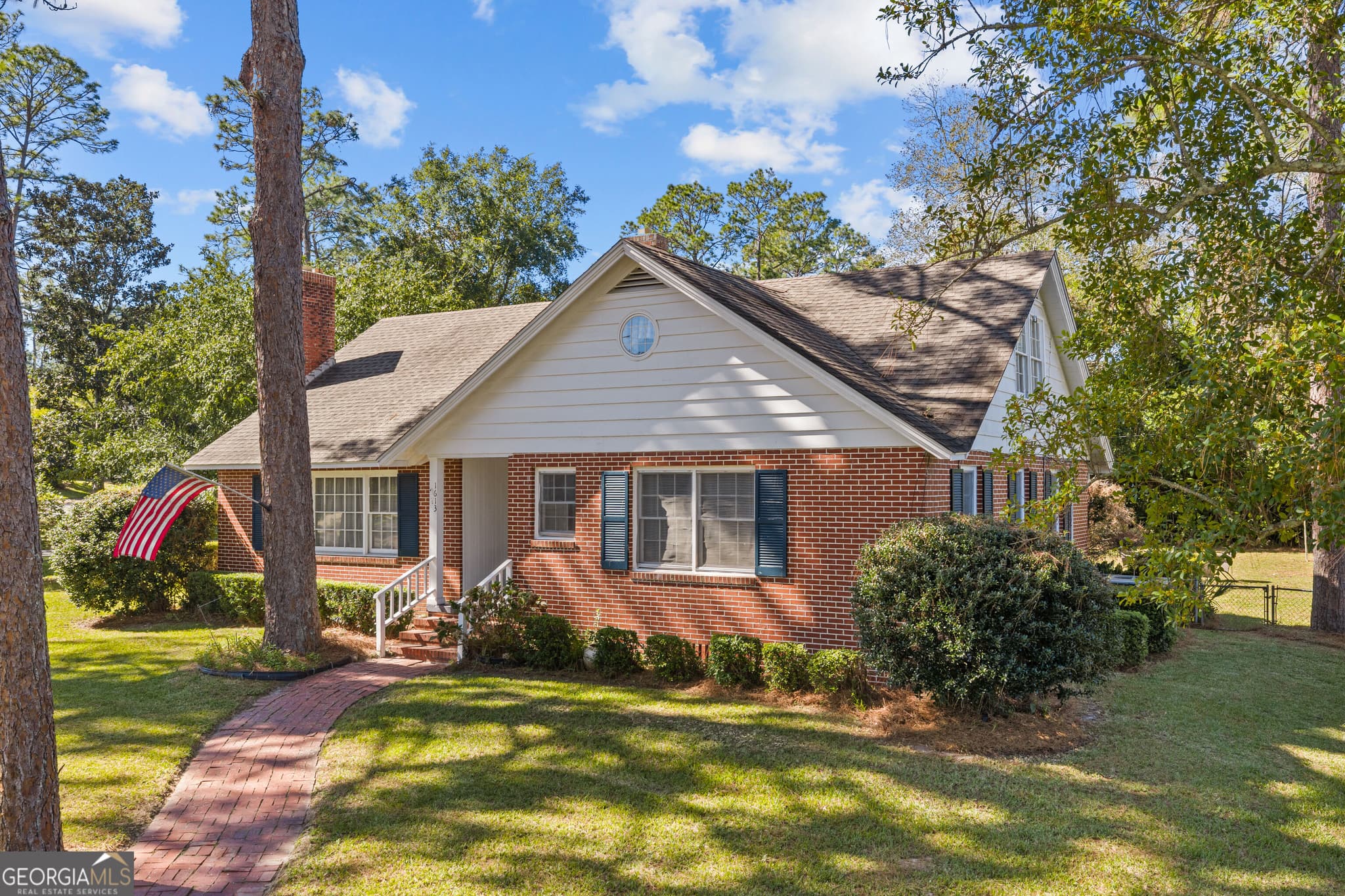 3 bedroom, 3 bathroom, 3,074 sq ft single family residence for sale at 1613 Camellia Drive, Waycross, GA 31501