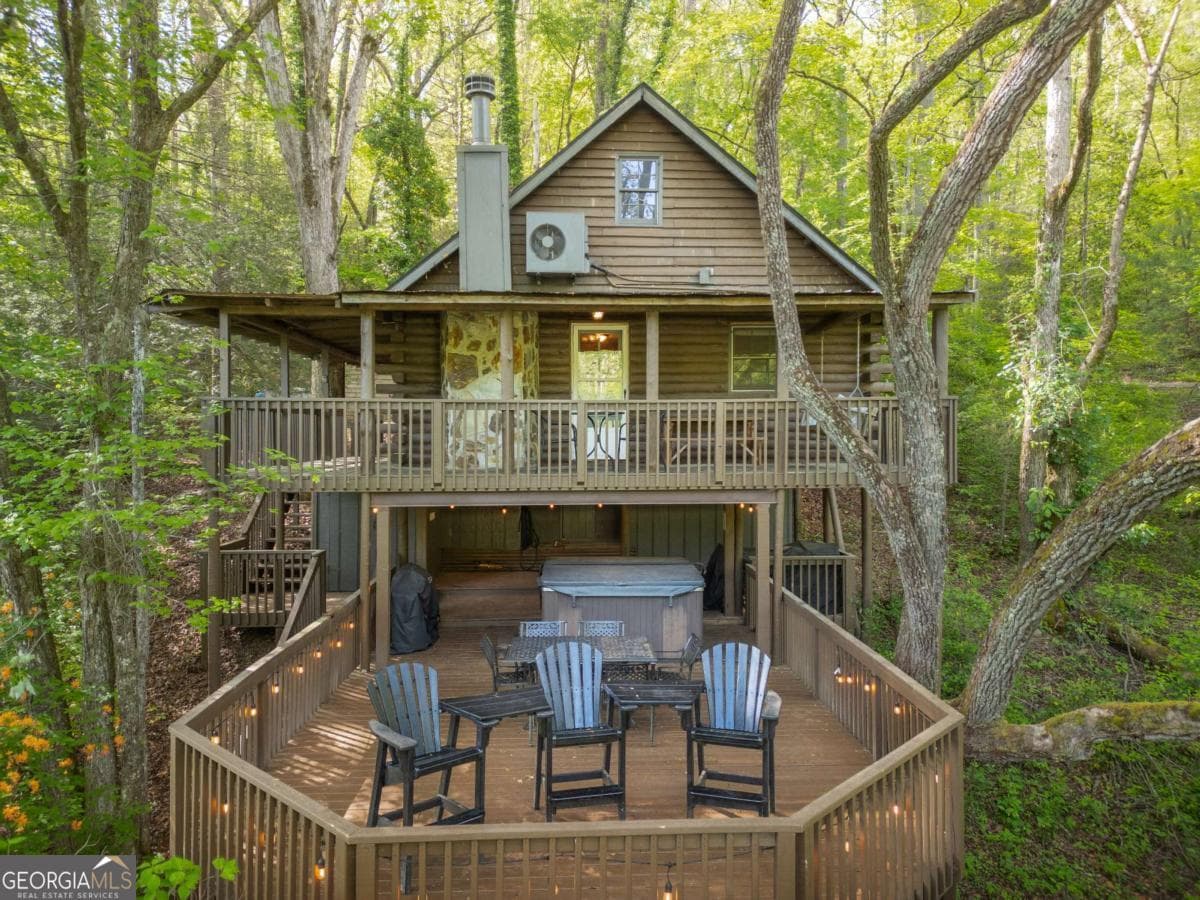 2 bedroom, 1.5 bathroom, 720 sq ft cabin,single family residence for sale at 459 Mill Stone Mountain Lane, Blue Ridge, GA 30513 — photo 2