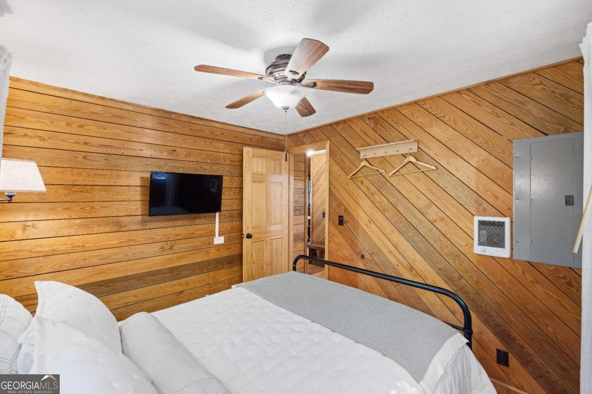 2 bedroom, 1.5 bathroom, 720 sq ft cabin,single family residence for sale at 459 Mill Stone Mountain Lane, Blue Ridge, GA 30513 — photo 9