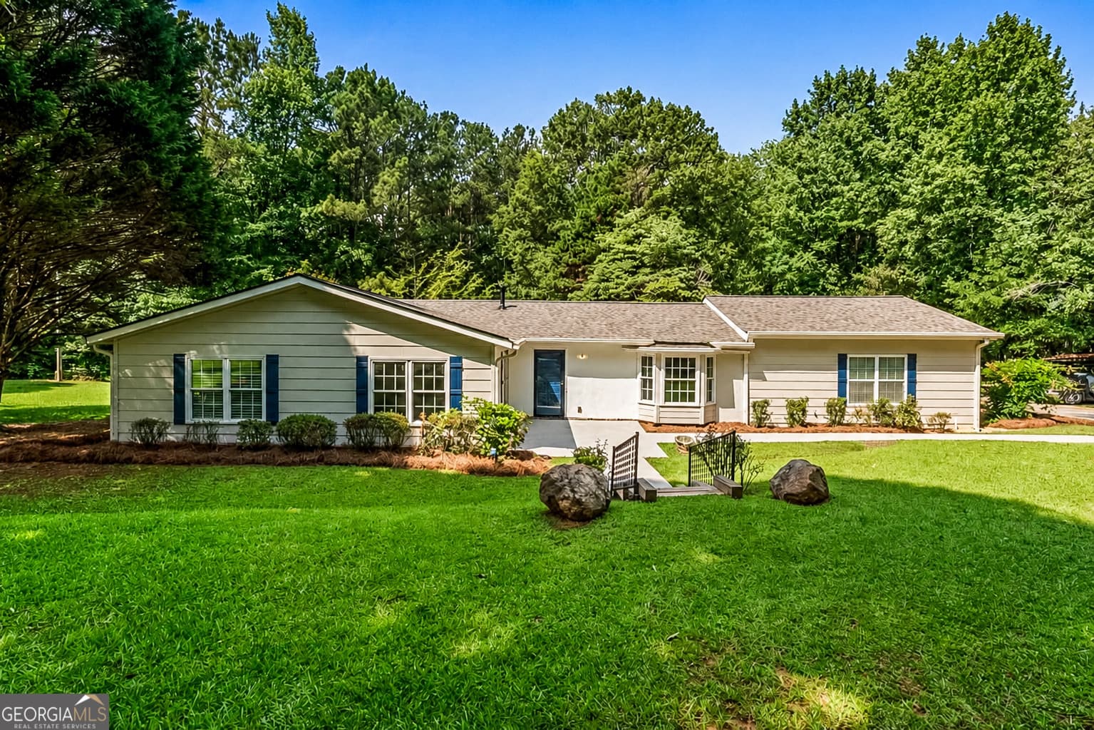 4 bedroom, 2 bathroom, 1,835 sq ft single family residence for sale at 365 New Morn Drive, Mcdonough, GA 30253 — photo 1 of 41