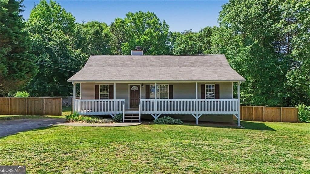 3 bedroom, 2 bathroom, 1,118 sq ft single family residence sold at 155 Ravenwood Lane, Rockmart, GA 30153