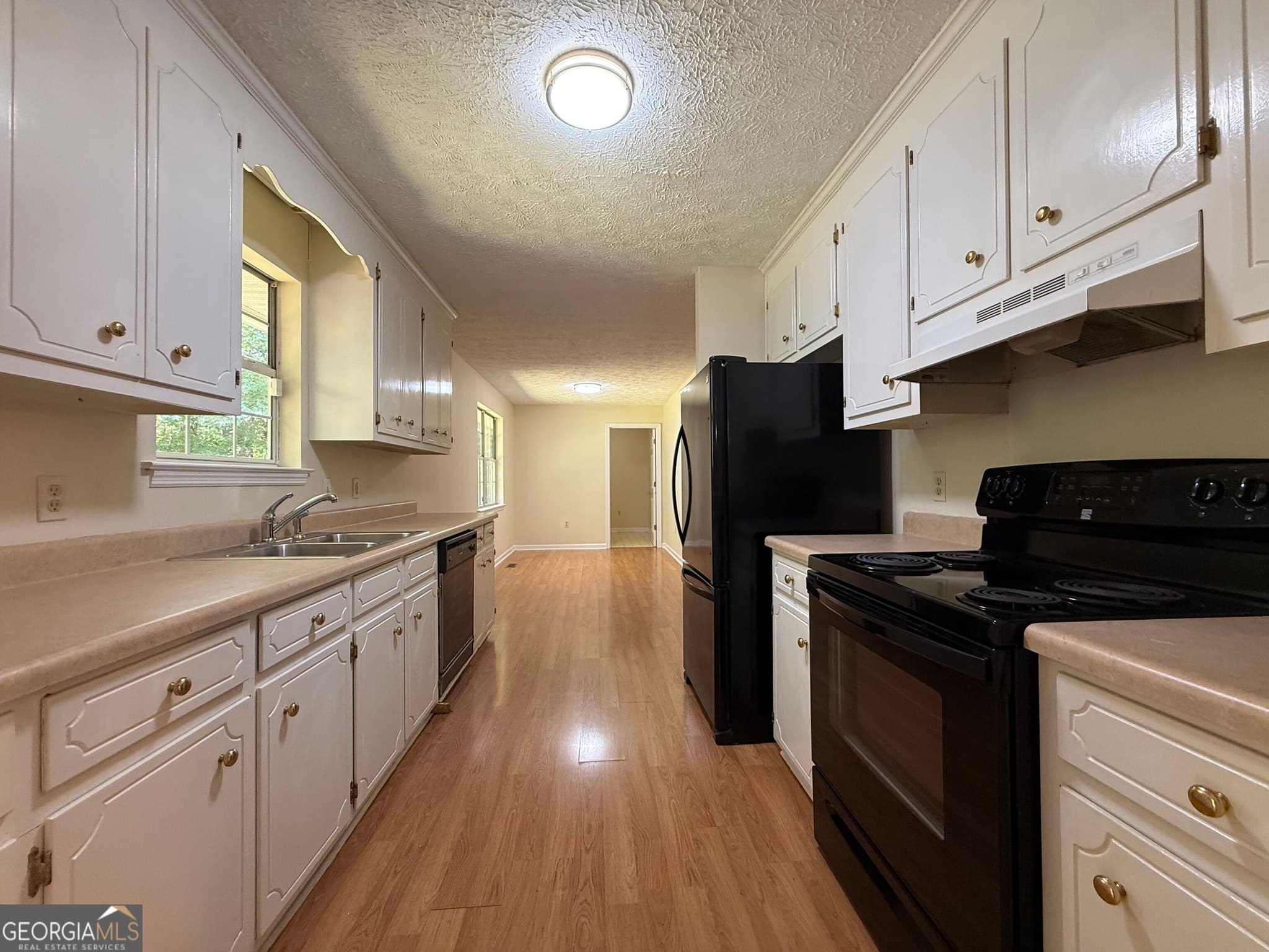 3 bedroom, 2 bathroom, 1,758 sq ft single family residence for sale at 422 King Lane, Thomson, GA 30824 — photo 6