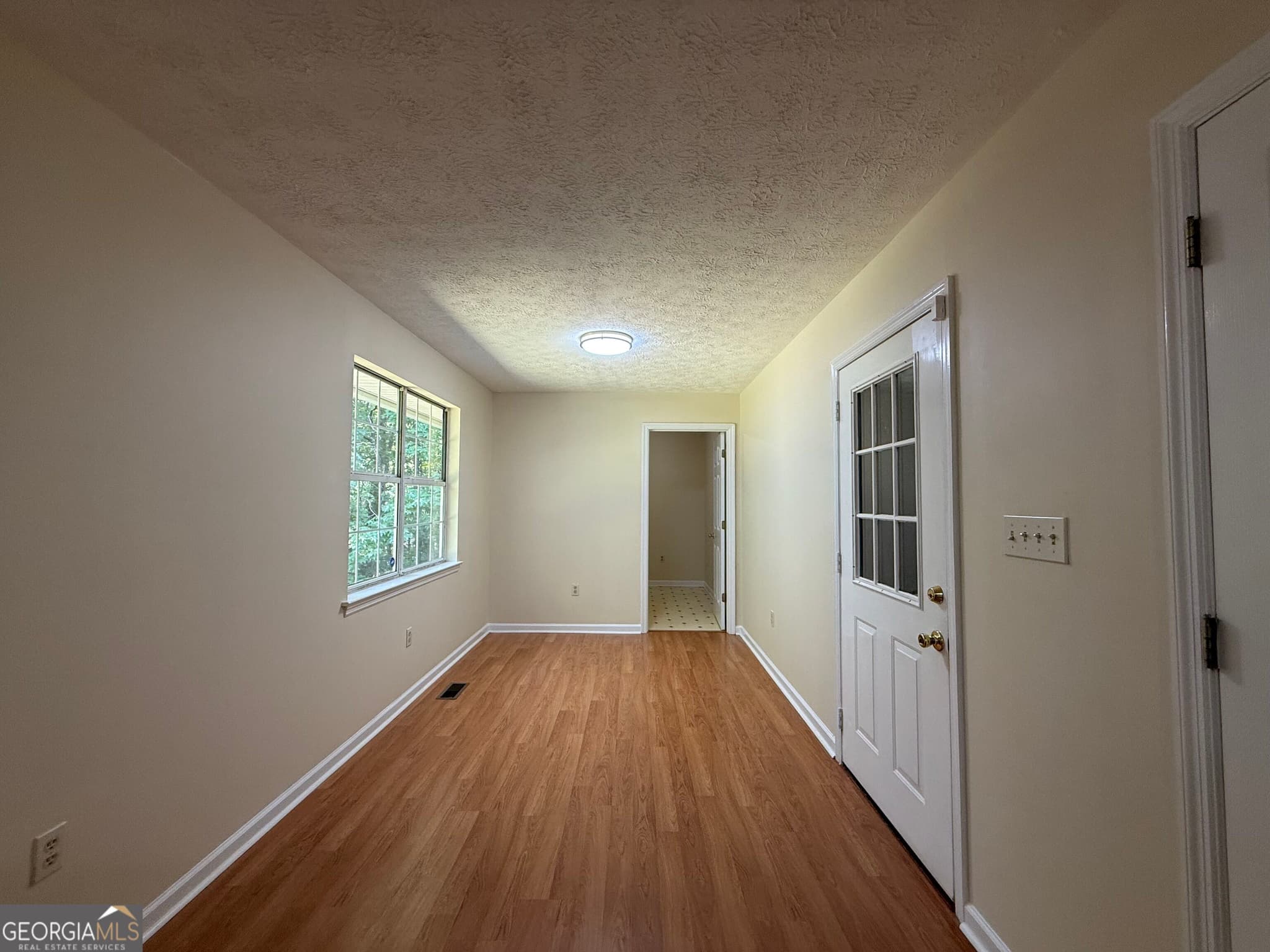 3 bedroom, 2 bathroom, 1,758 sq ft single family residence for sale at 422 King Lane, Thomson, GA 30824 — photo 7