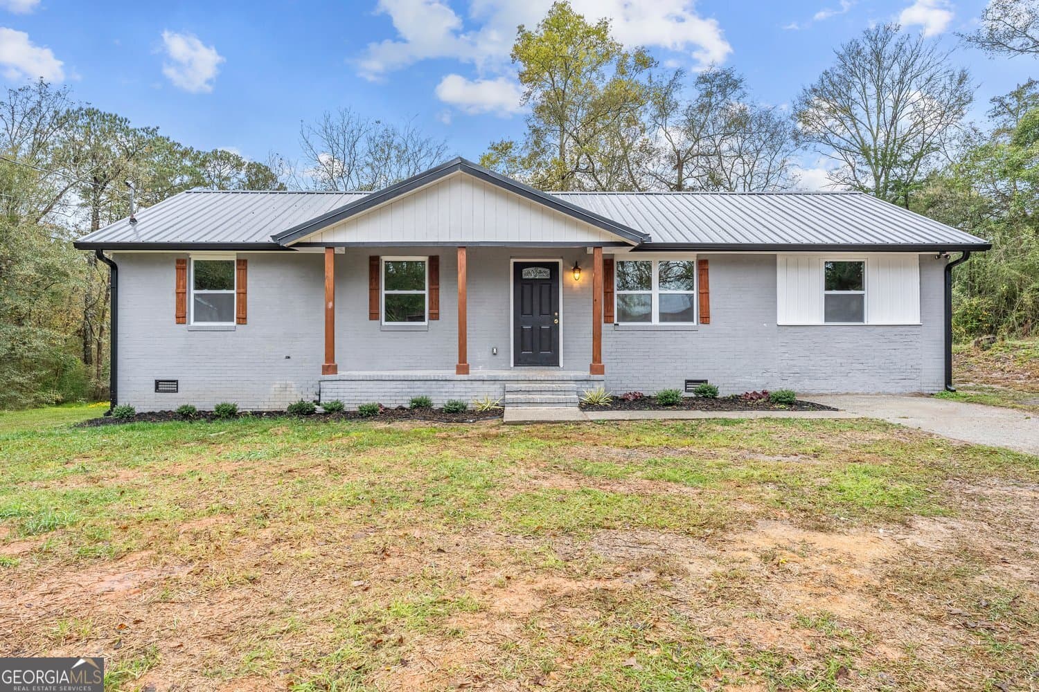 4 bedroom, 2 bathroom, 1,325 sq ft single family residence for sale at 420 W Richland Avenue, Greensboro, GA 30642