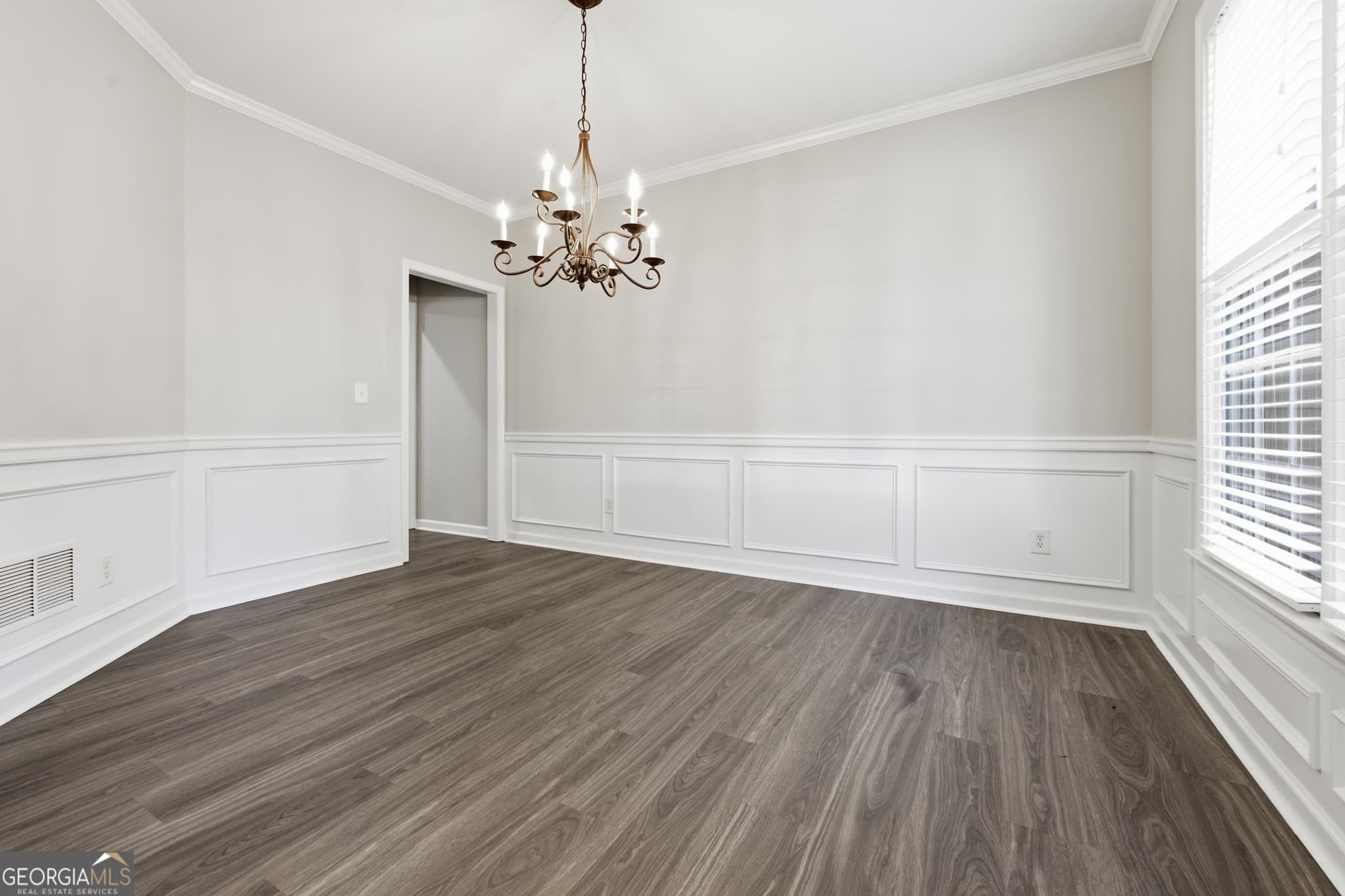 6 bedroom, 4 bathroom, 3,000 sq ft single family residence for sale at 122 Red Fountain Lane, Dallas, GA 30157 — photo 7