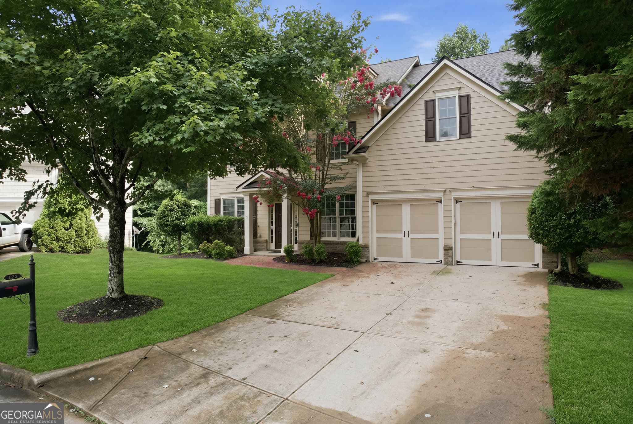 6 bedroom, 4 bathroom, 3,000 sq ft single family residence for sale at 122 Red Fountain Lane, Dallas, GA 30157 — photo 1 of 45