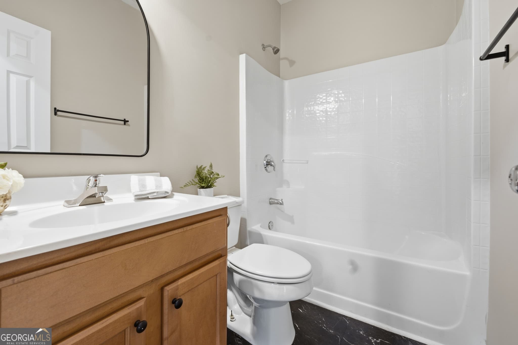 6 bedroom, 4 bathroom, 3,000 sq ft single family residence for sale at 122 Red Fountain Lane, Dallas, GA 30157 — photo 9