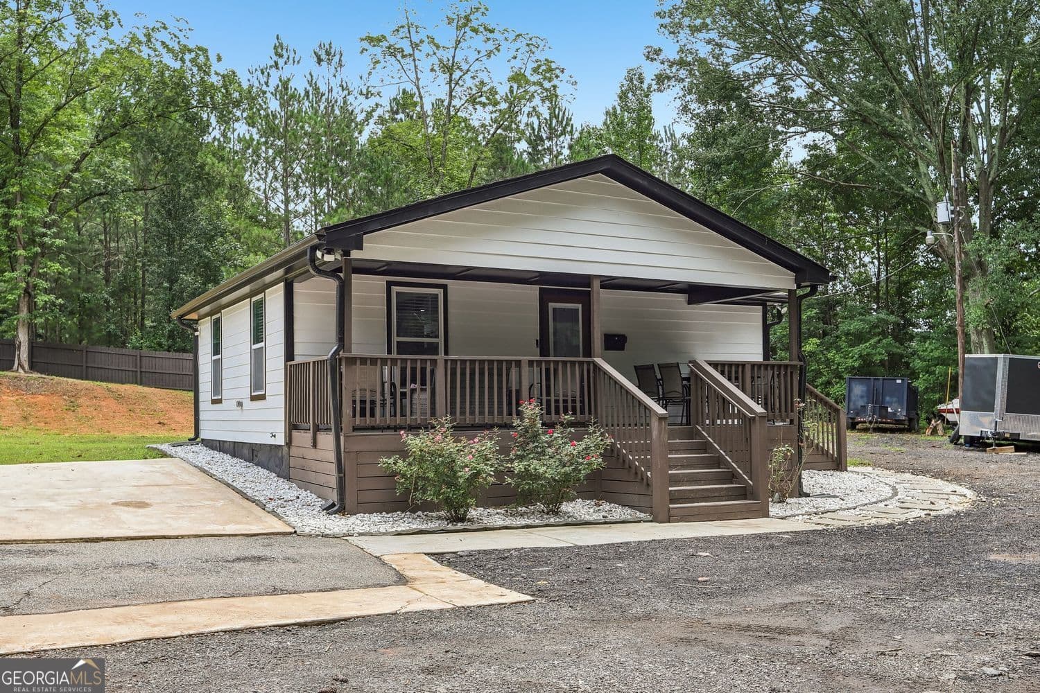 2 bedroom, 1 bathroom, 588 sq ft single family residence for sale at 1111 Flippen Road, Stockbridge, GA 30281 — photo 3