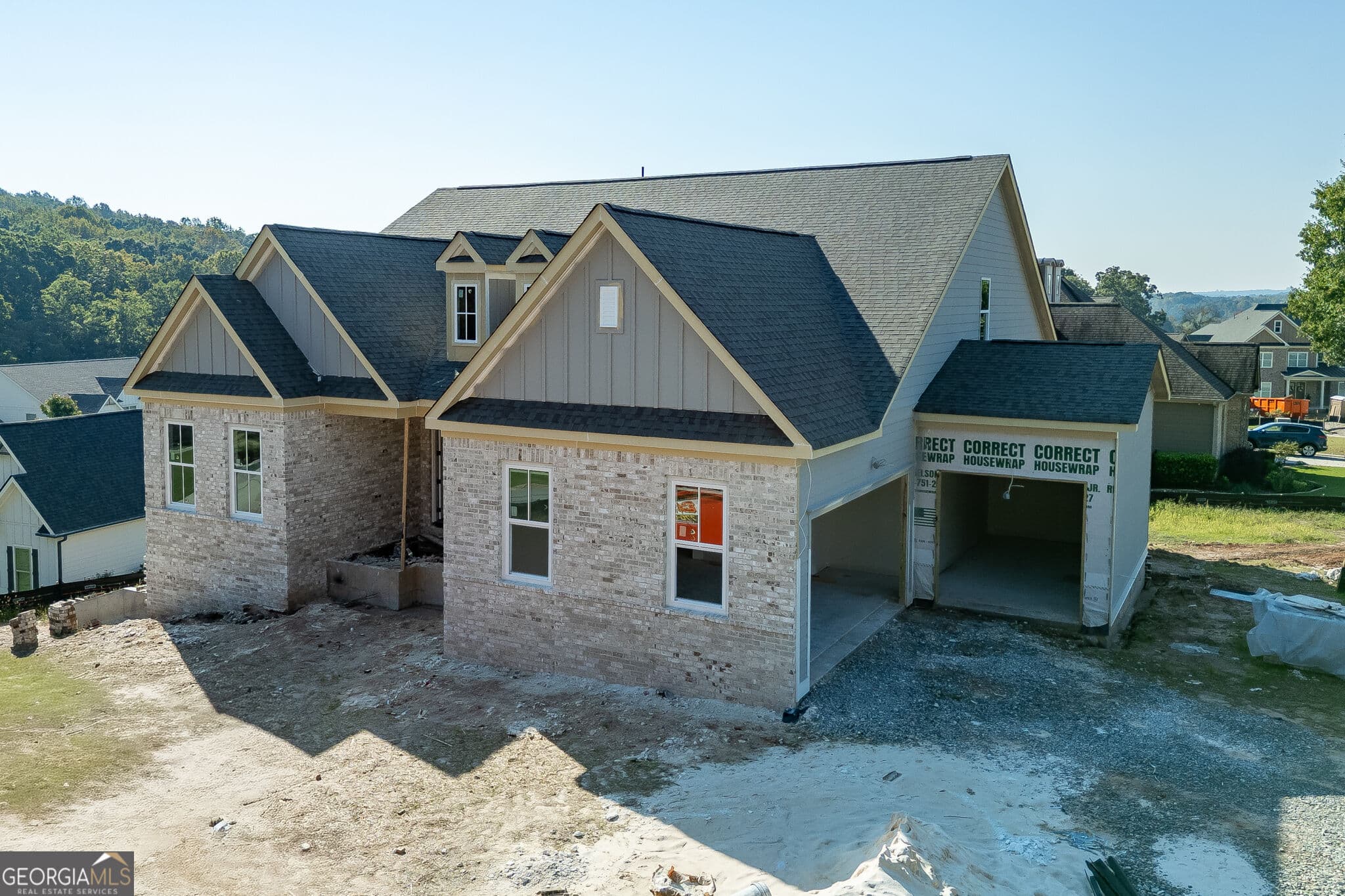 4 bedroom, 3.5 bathroom, 3,073 sq ft single family residence for sale at 5511 Morningview Lane, Jefferson, GA 30549 — photo 2