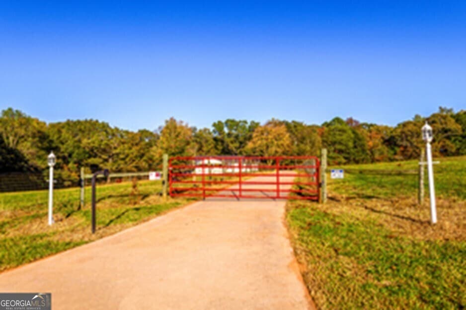 3 bedroom, 2.5 bathroom, 2,030 sq ft single family residence for sale at 173 DEER CREEK FARM Road, Hartwell, GA 30643 — photo 8