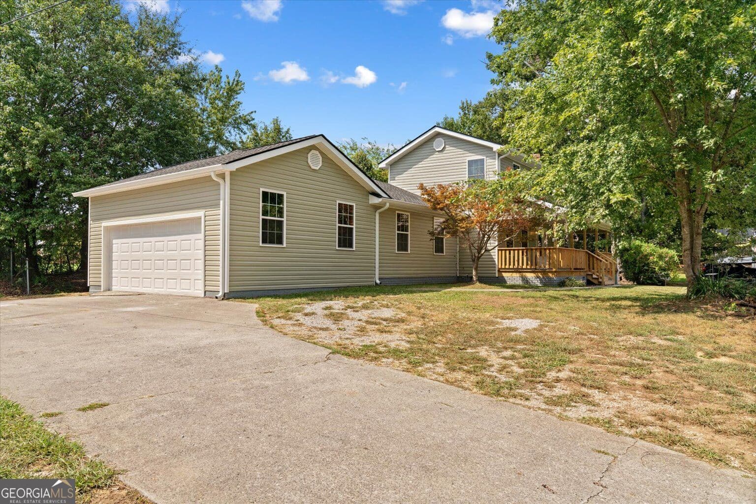 3 bedroom, 3.5 bathroom, 3,360 sq ft single family residence for sale at 1421 Thrasher Drive, Dalton, GA 30721 — photo 5