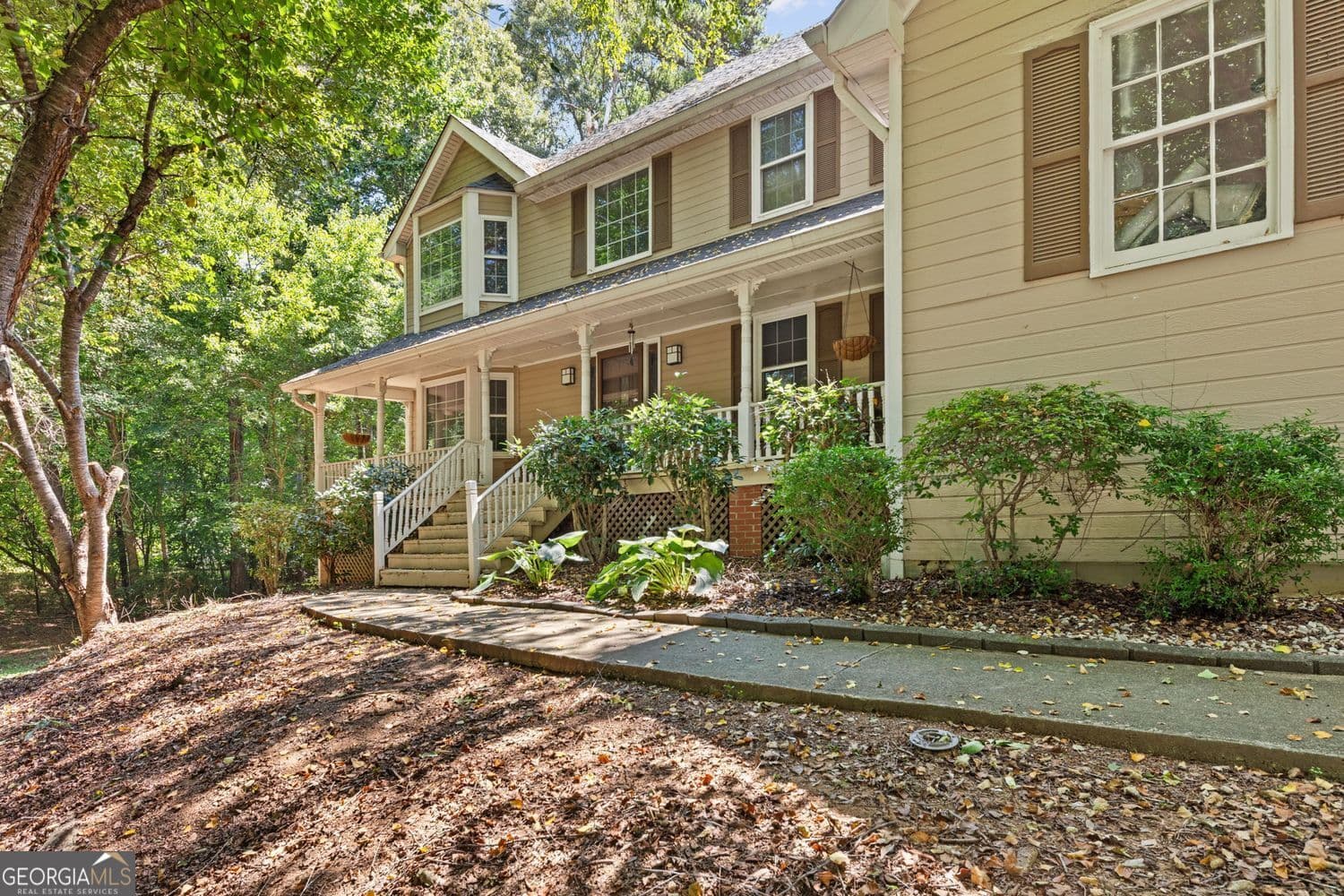 4 bedroom, 2.5 bathroom, 3,864 sq ft single family residence for sale at 4162 Riverdale Drive, Snellville, GA 30039 — photo 4