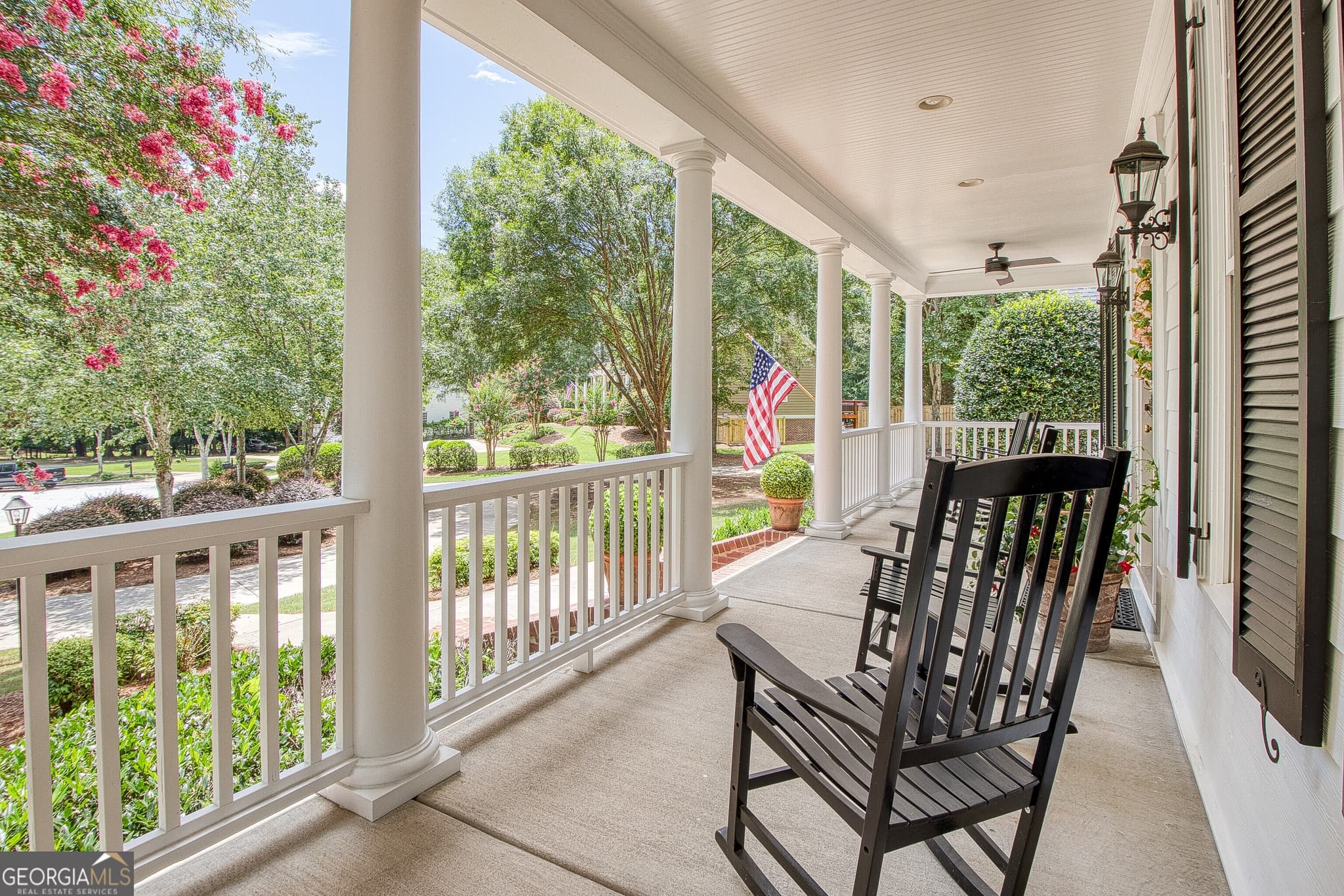 5 bedroom, 6 bathroom, 5,970 sq ft single family residence for sale at 145 Cottonmill Court, Fayetteville, GA 30215 — photo 4
