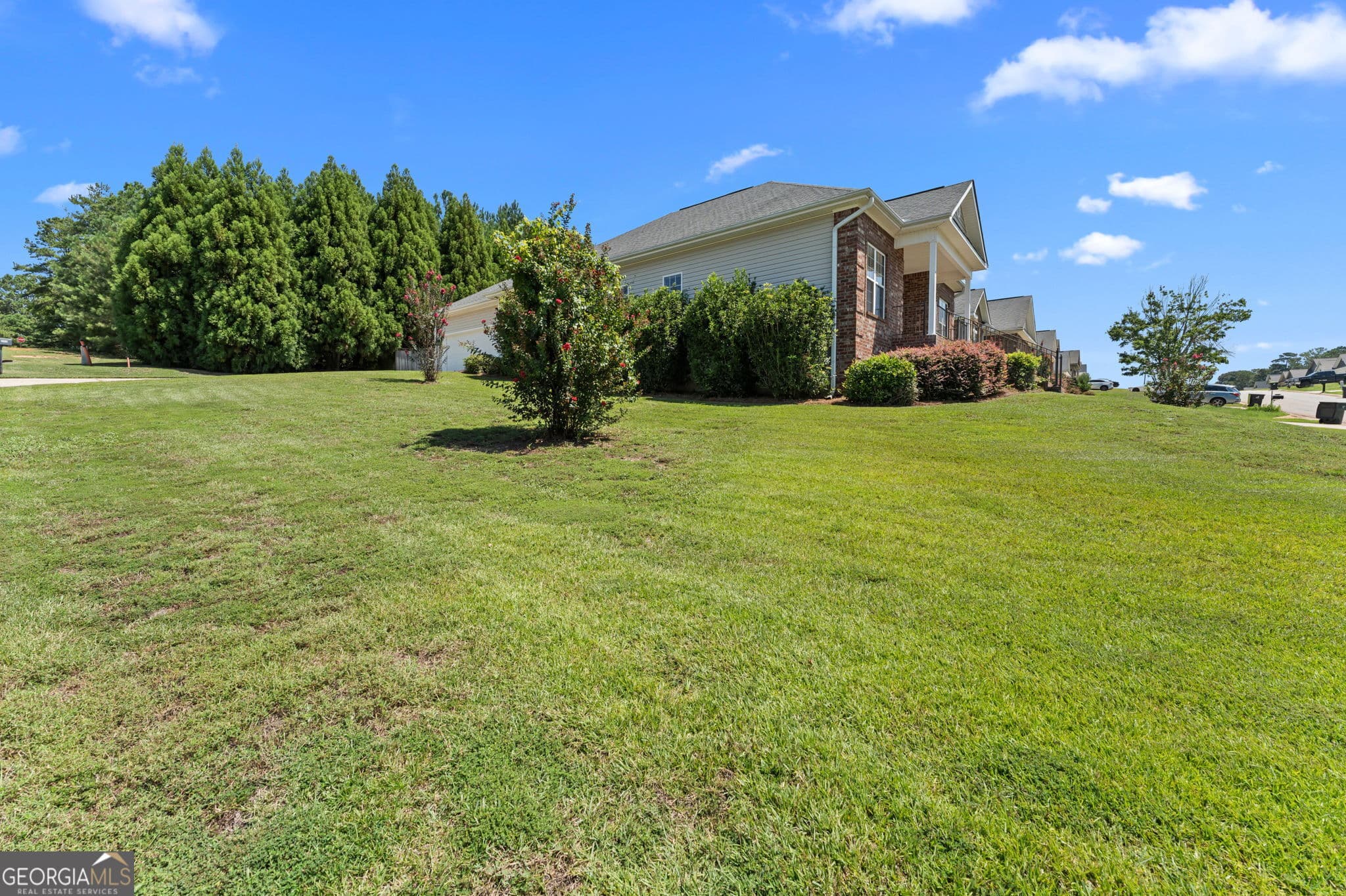 3 bedroom, 2 bathroom, 1,624 sq ft single family residence for sale at 200 Lasso Drive, Warner Robins, GA 31088 — photo 3