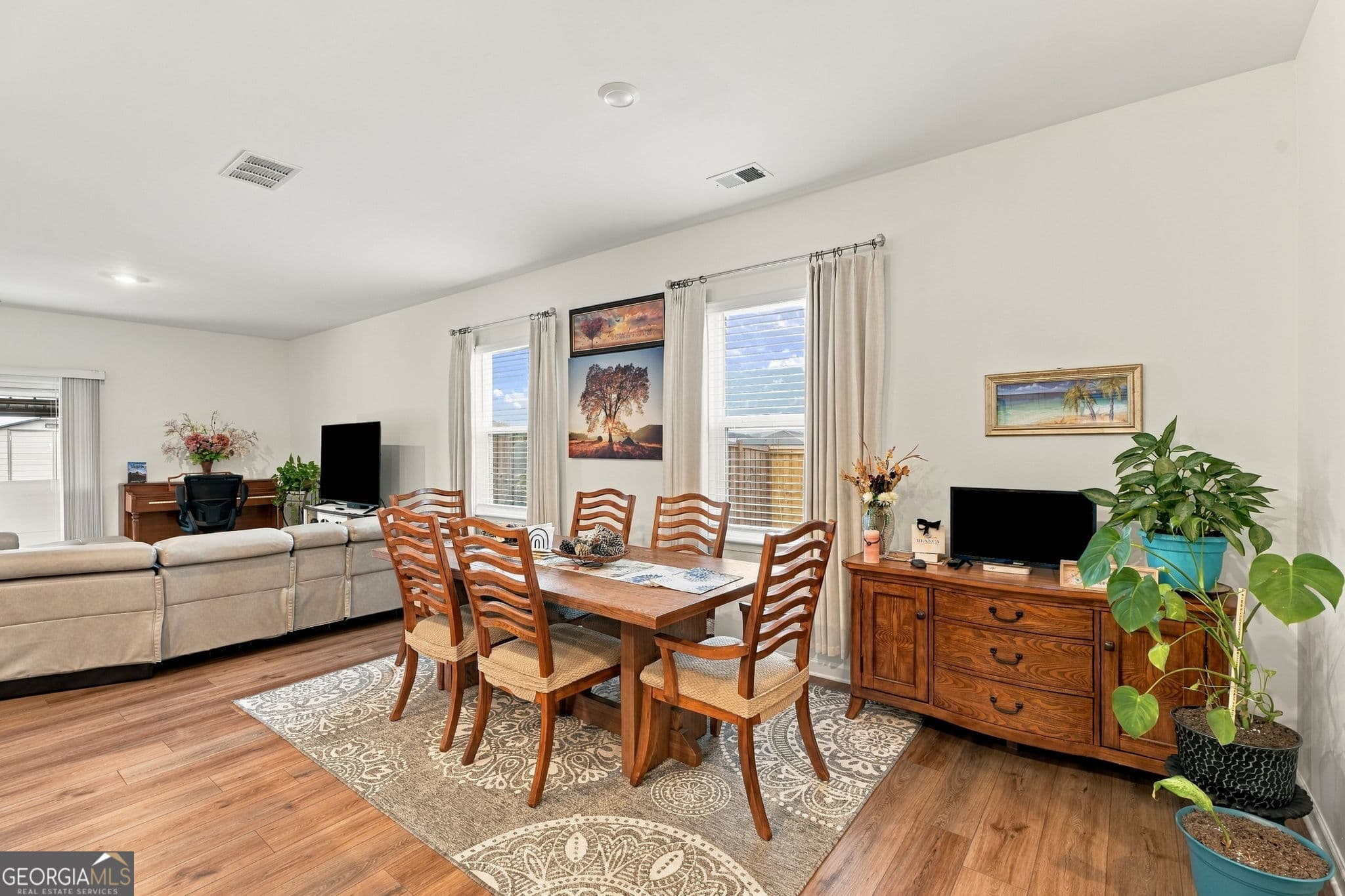 5 bedroom, 2.5 bathroom, 2,355 sq ft single family residence for sale at 1241 Arnhem Drive, Hampton, GA 30228 — photo 6