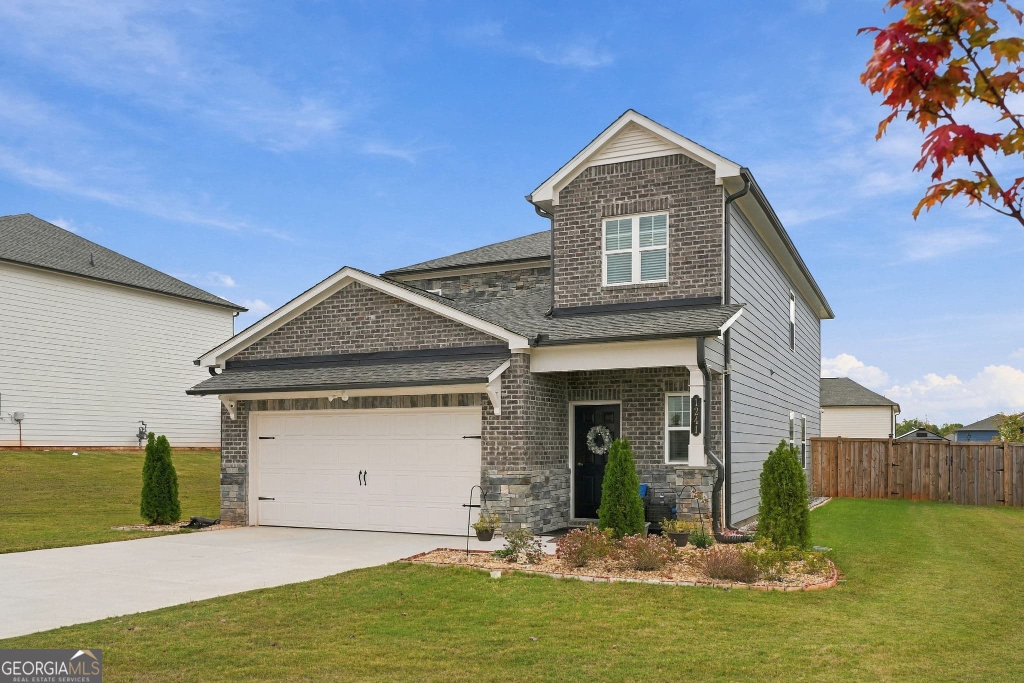 5 bedroom, 2.5 bathroom, 2,355 sq ft single family residence for sale at 1241 Arnhem Drive, Hampton, GA 30228 — photo 3