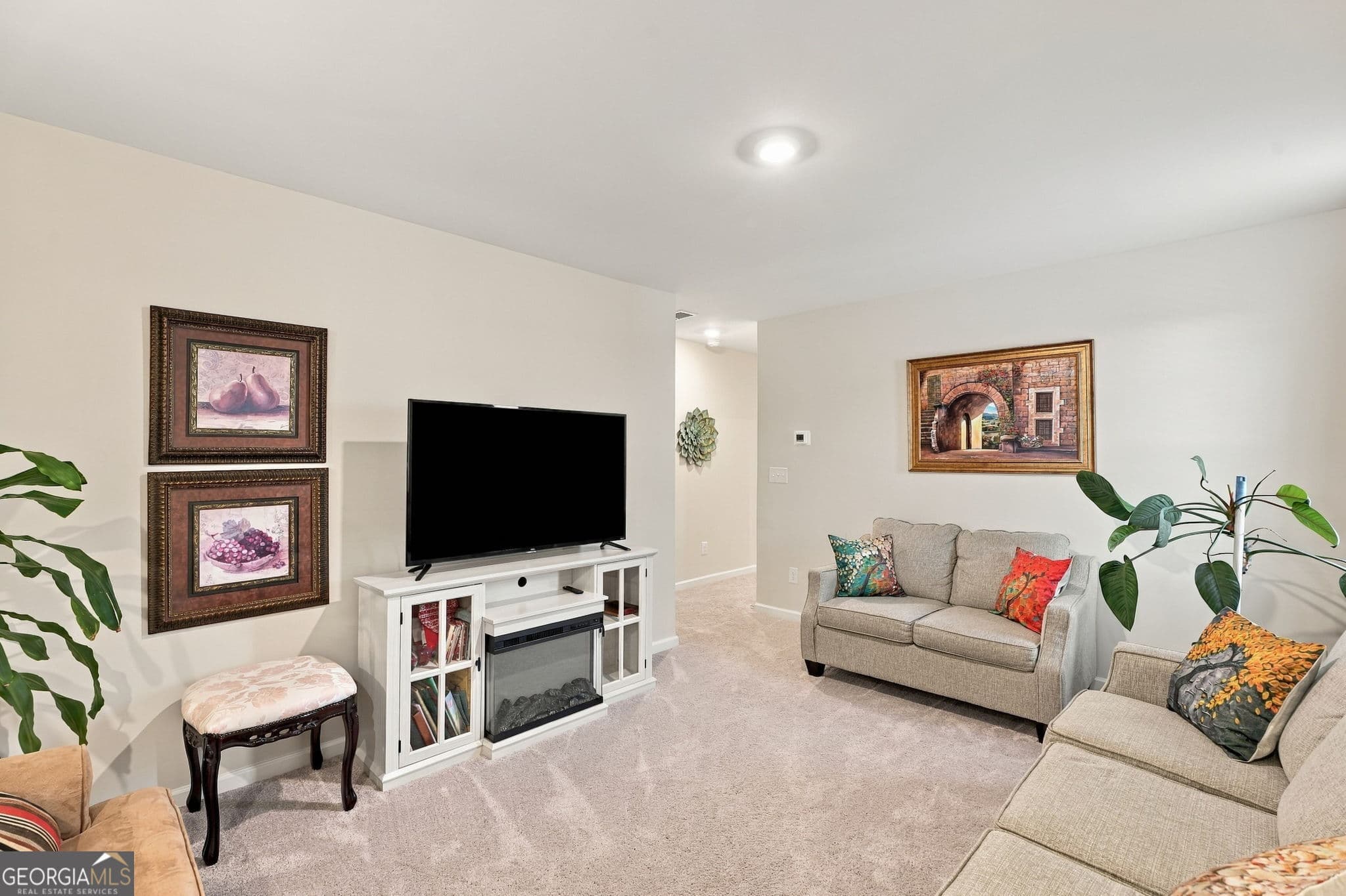5 bedroom, 2.5 bathroom, 2,355 sq ft single family residence for sale at 1241 Arnhem Drive, Hampton, GA 30228 — photo 5