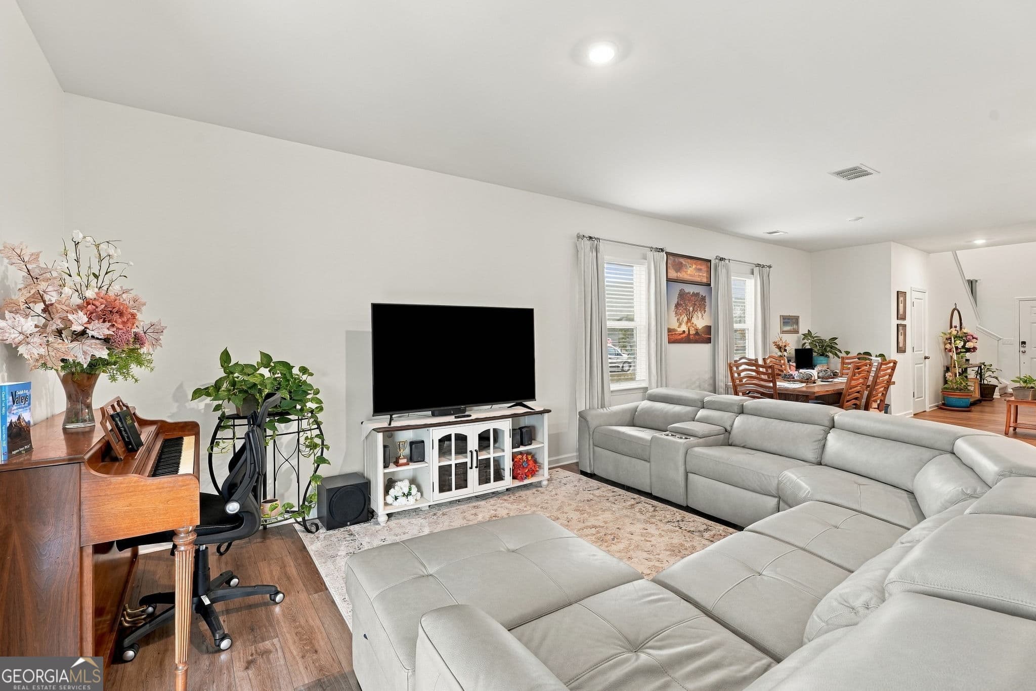 5 bedroom, 2.5 bathroom, 2,355 sq ft single family residence for sale at 1241 Arnhem Drive, Hampton, GA 30228 — photo 8