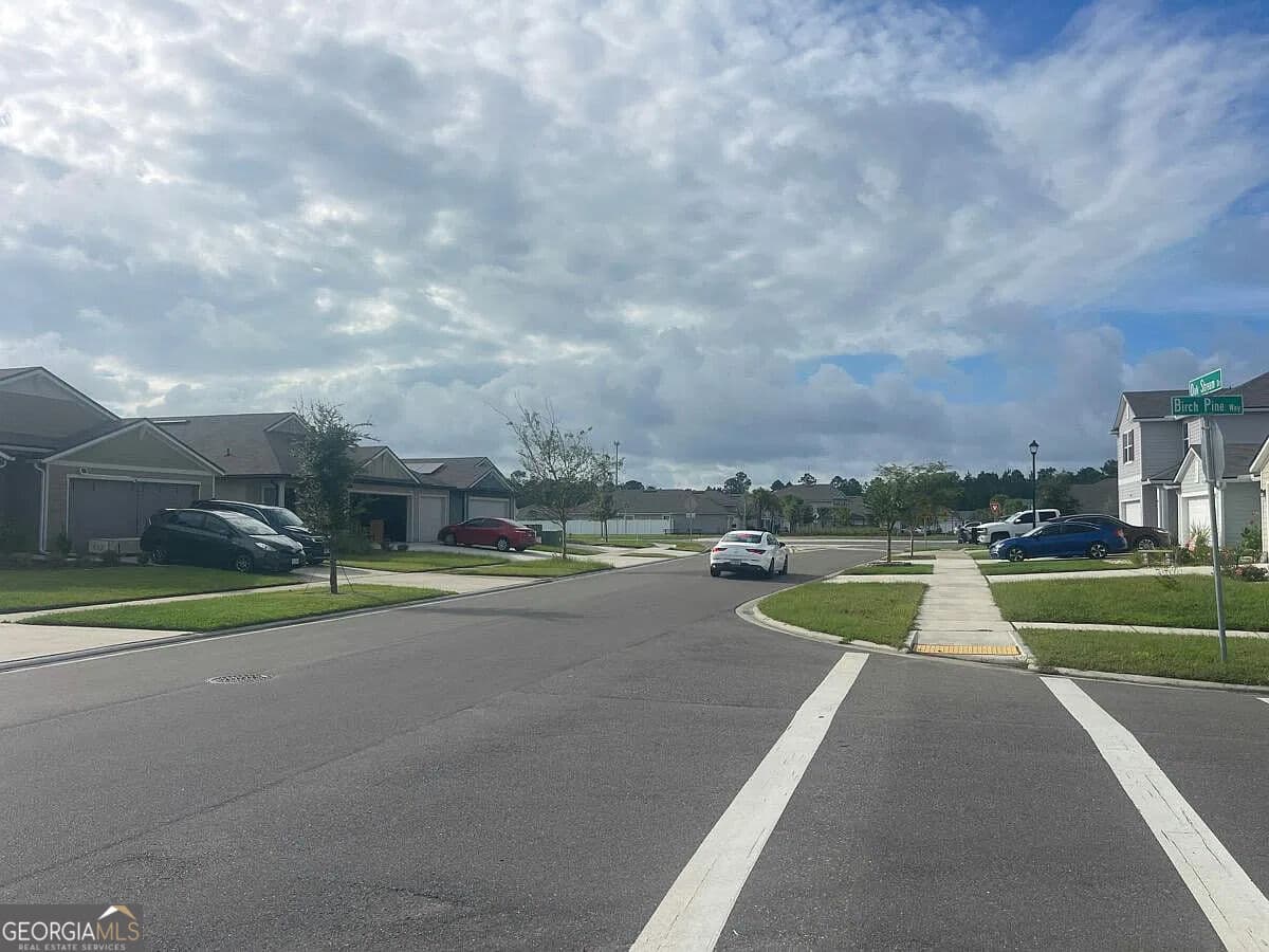 4 bedroom, 2 bathroom, 1,705 sq ft single family residence for sale at 2876 Oak Stream Drive, Green Cove Springs, FL 32043 — photo 4