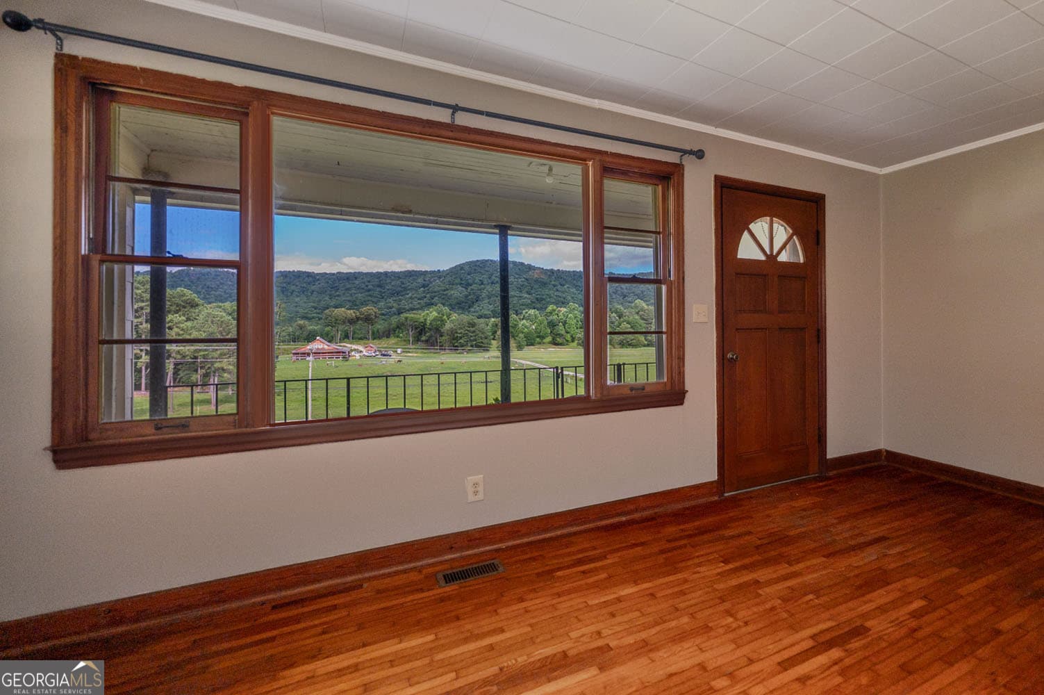 3 bedroom, 2 bathroom, 1,584 sq ft farm for sale at 794 Halls Valley Road, Trion, GA 30753 — photo 10