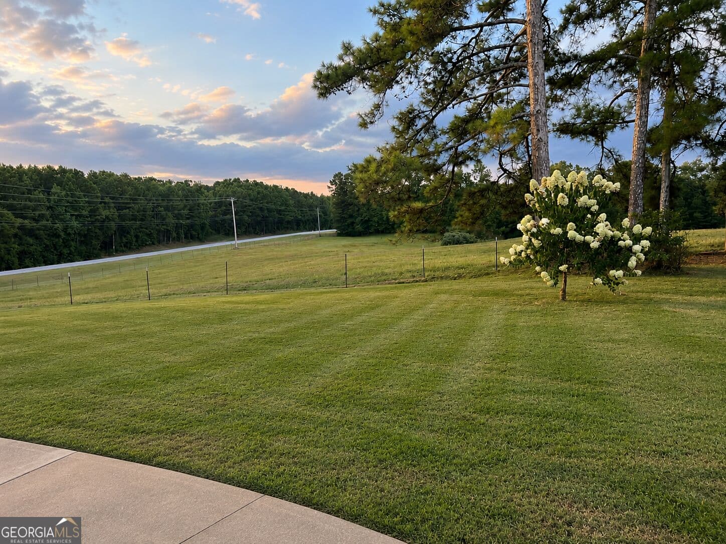 3 bedroom, 3 bathroom, 2,336 sq ft single family residence under contract at 970 Nelms Road, Franklin, GA 30217 — photo 3