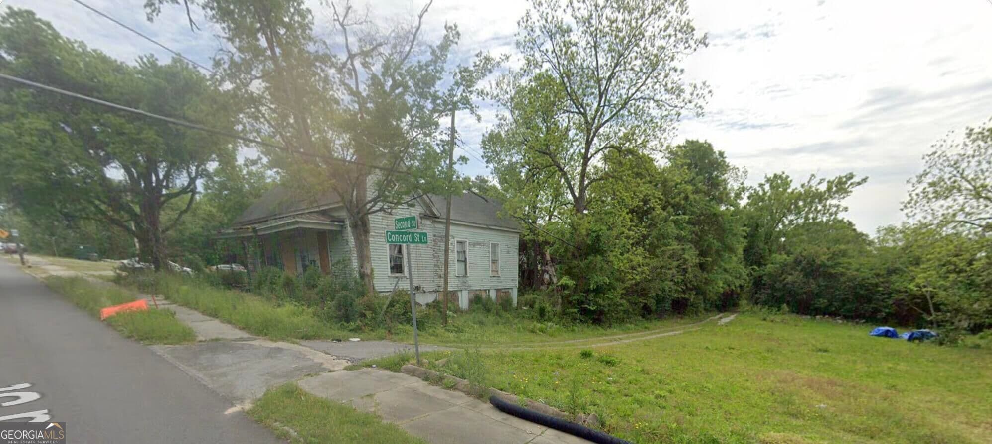 4 bedroom, 2 bathroom, 2,003 sq ft single family residence for sale at 1616 2nd Street, Macon, GA 31201 — photo 2