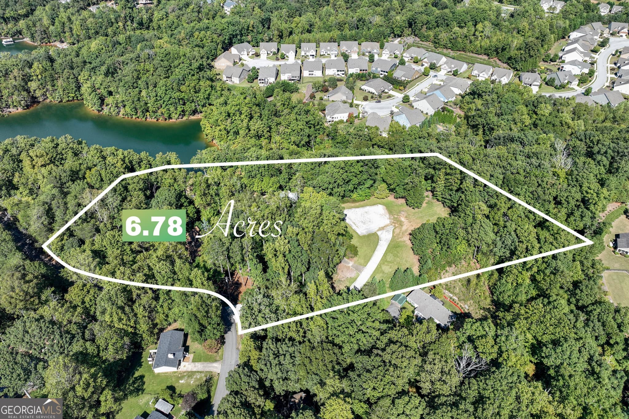 6 bedroom, 7 bathroom, 6,968 sq ft single family residence for sale at 3464 Carolyn Street, Gainesville, GA 30504 — photo 10