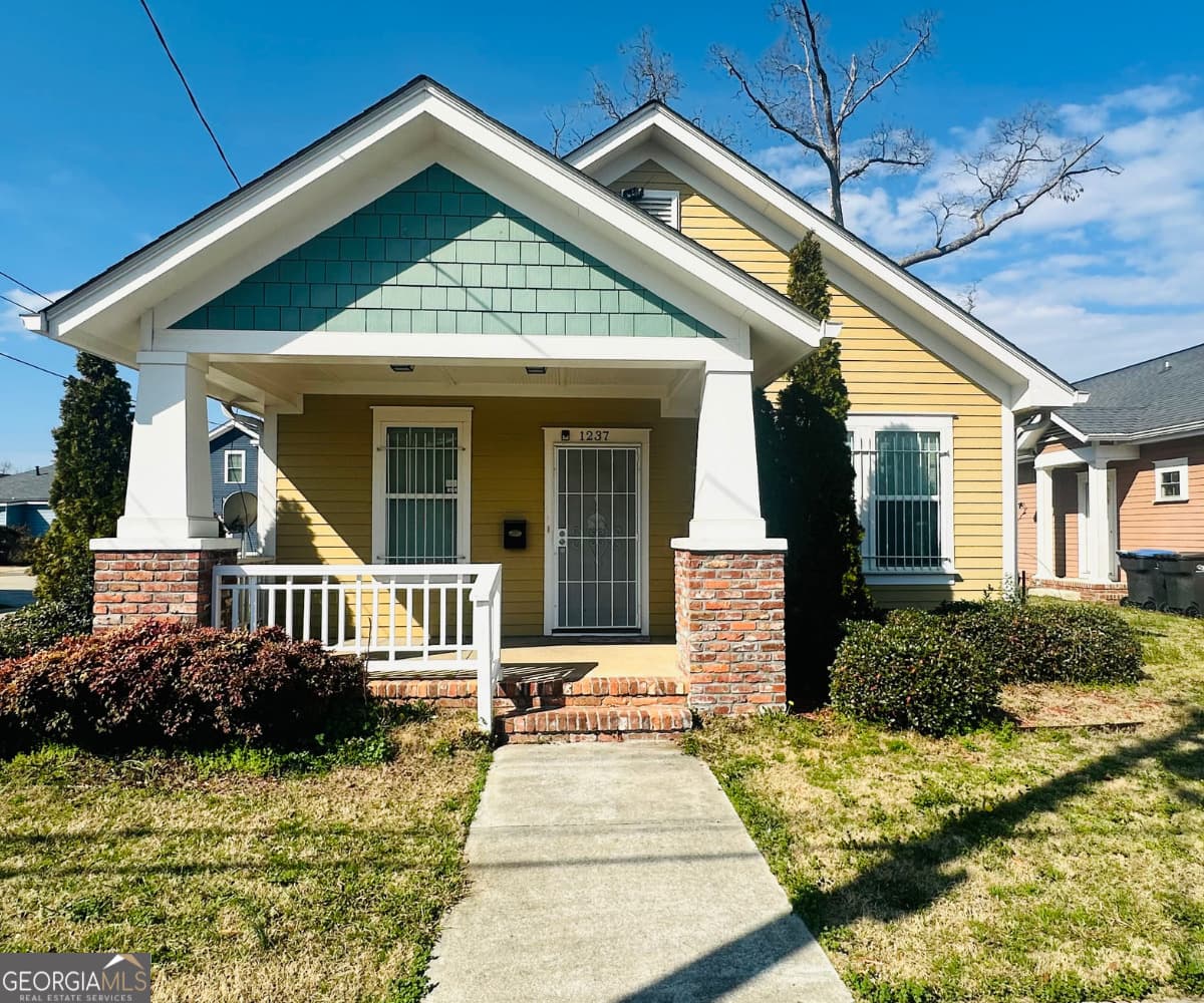 2 bedroom, 1.5 bathroom, 914 sq ft single family residence sold at 1237 11th Street, Augusta, GA 30901
