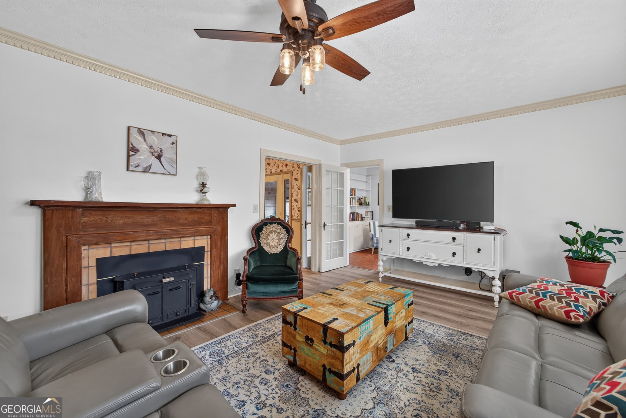 4 bedroom, 3 bathroom, 2,044 sq ft single family residence for sale at 1007 Hill Street, Waycross, GA 31501 — photo 2