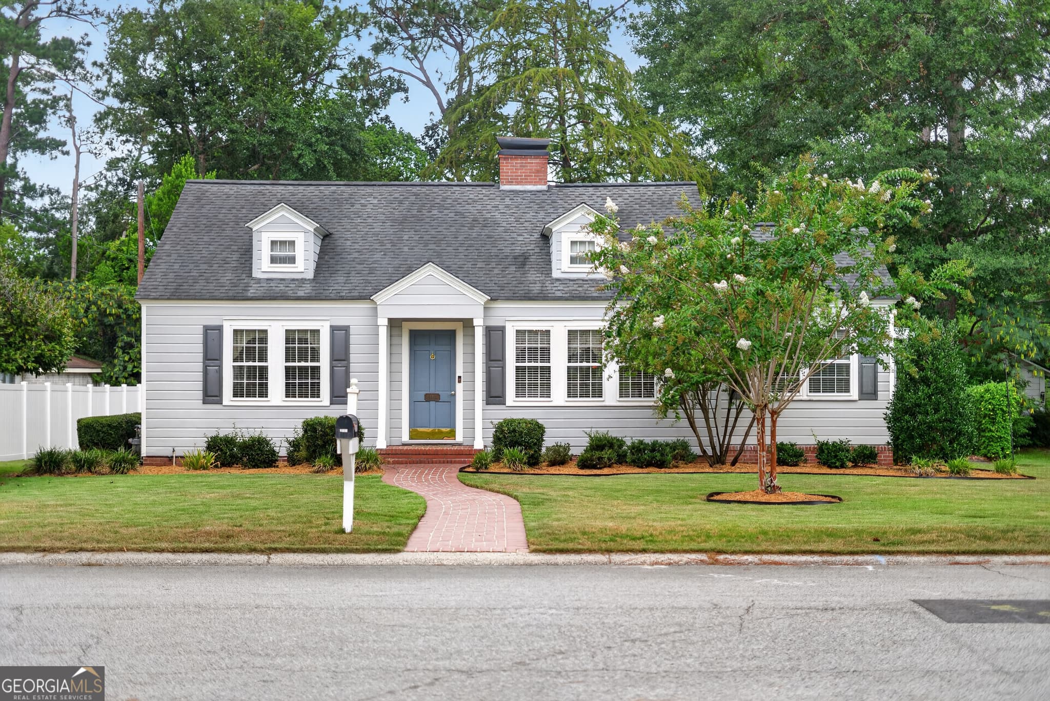 4 bedroom, 3 bathroom, 2,044 sq ft single family residence for sale at 1007 Hill Street, Waycross, GA 31501
