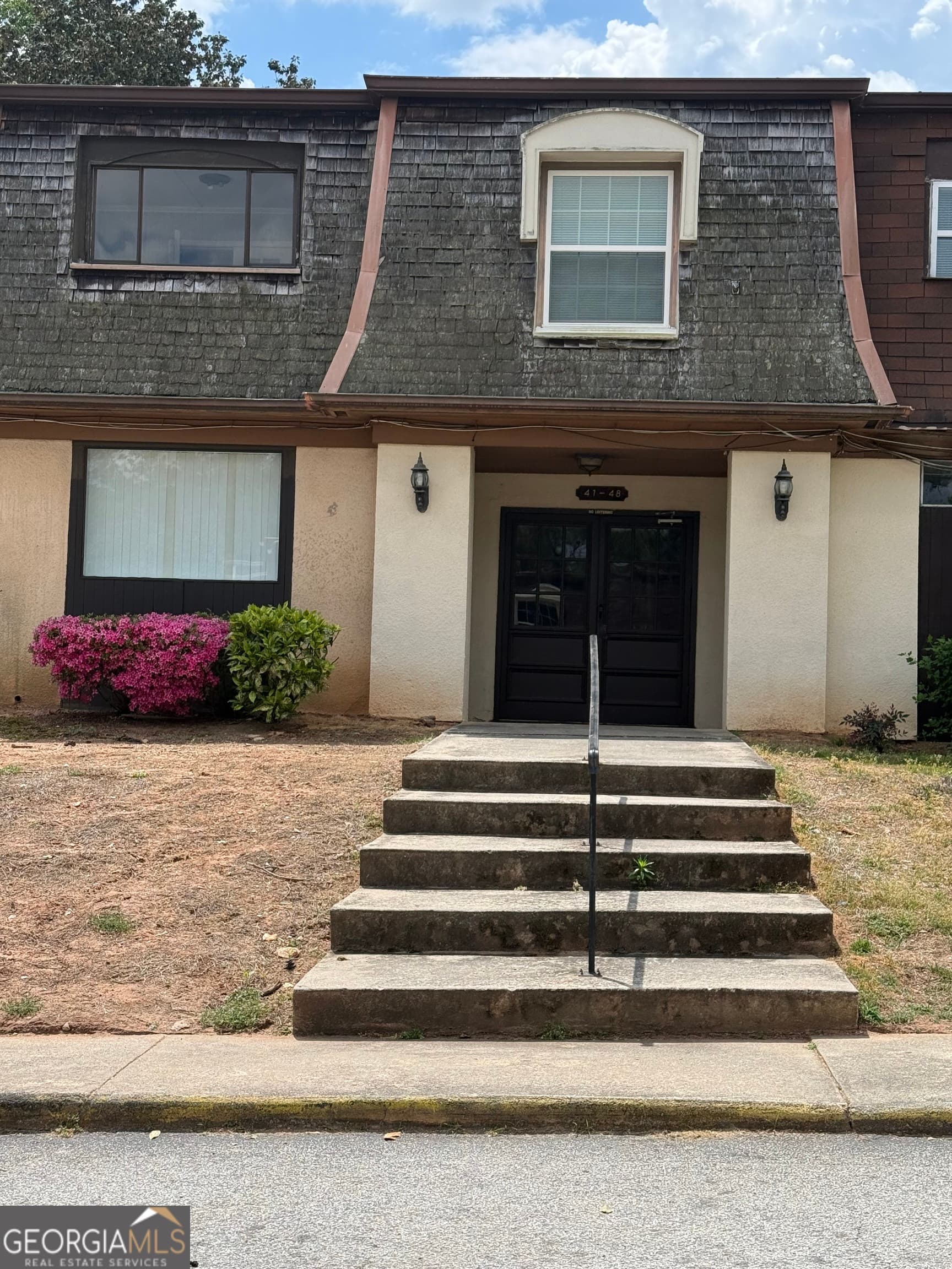 2 bedroom, 2 bathroom, 1,376 sq ft condominium for sale at 42 Le Parc Fontaine, Lithonia, GA 30038 — photo 1 of 1