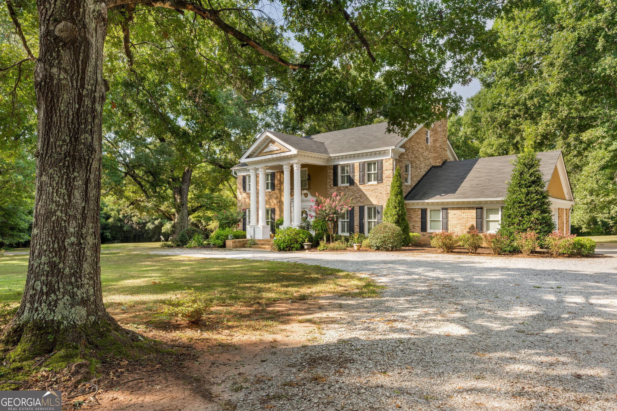 3 bedroom, 2.5 bathroom, 3,335 sq ft single family residence for sale at 2100 Davis Academy Road, Rutledge, GA 30663 — photo 6