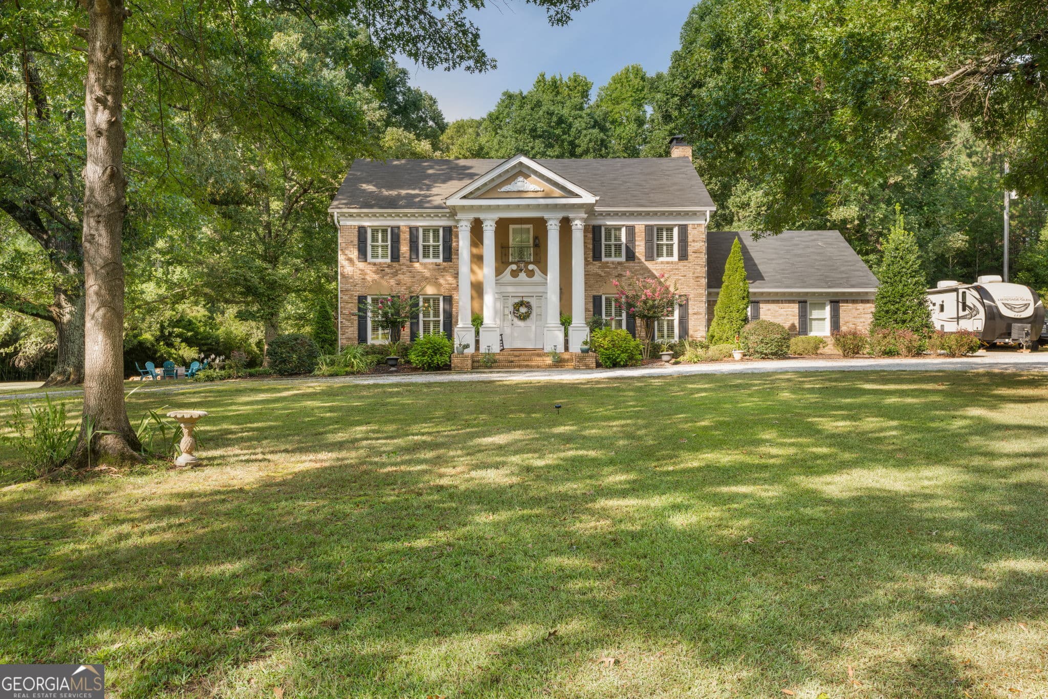 3 bedroom, 2.5 bathroom, 3,335 sq ft single family residence for sale at 2100 Davis Academy Road, Rutledge, GA 30663 — photo 3