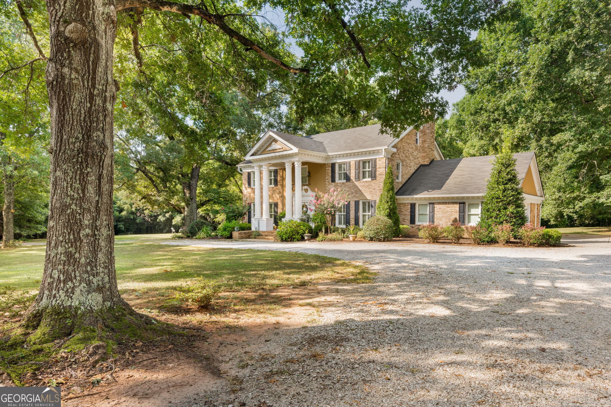 3 bedroom, 2.5 bathroom, 3,335 sq ft single family residence for sale at 2100 Davis Academy Road, Rutledge, GA 30663 — photo 5