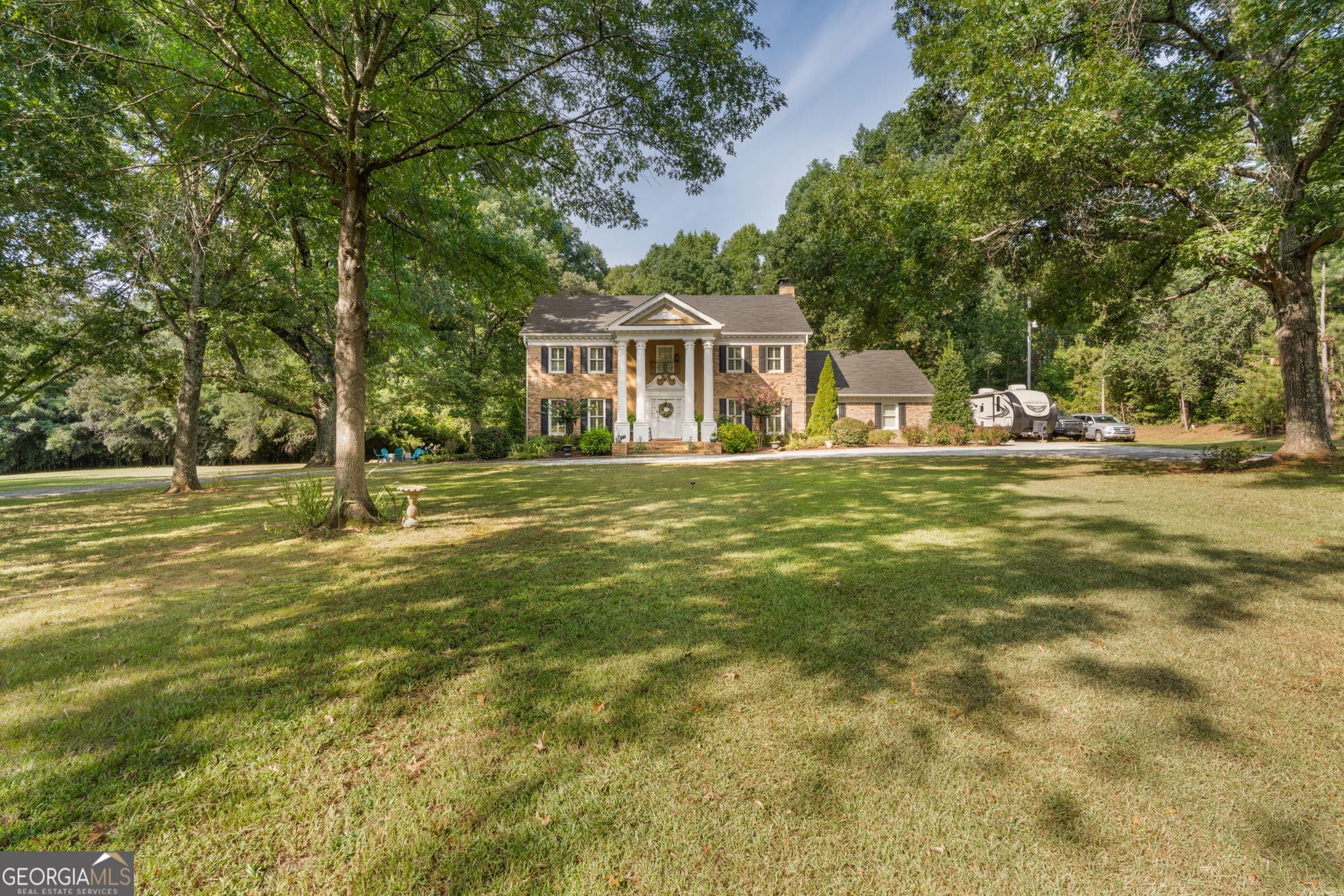 3 bedroom, 2.5 bathroom, 3,335 sq ft single family residence for sale at 2100 Davis Academy Road, Rutledge, GA 30663 — photo 4